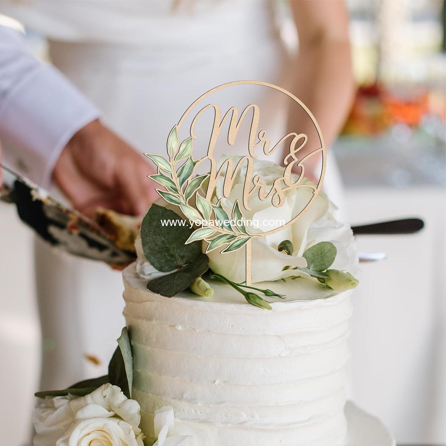 Wholesale Mr & Mrs Greeny Wooden Wedding Cake Topper Design 02 Supplier