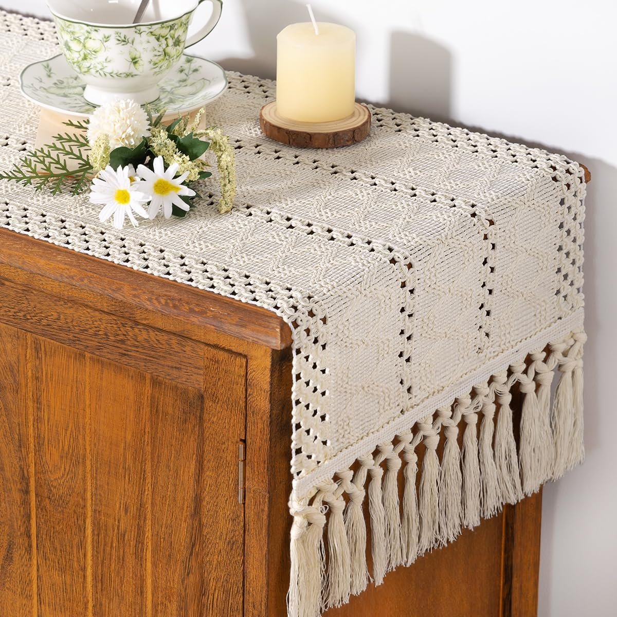 Wholesale Boho Table Runner Valentine's Day Farmhouse Rustic Macrame Woven Cotton Linen Centerpiece Decor 12x72 Inch Beige Supplier