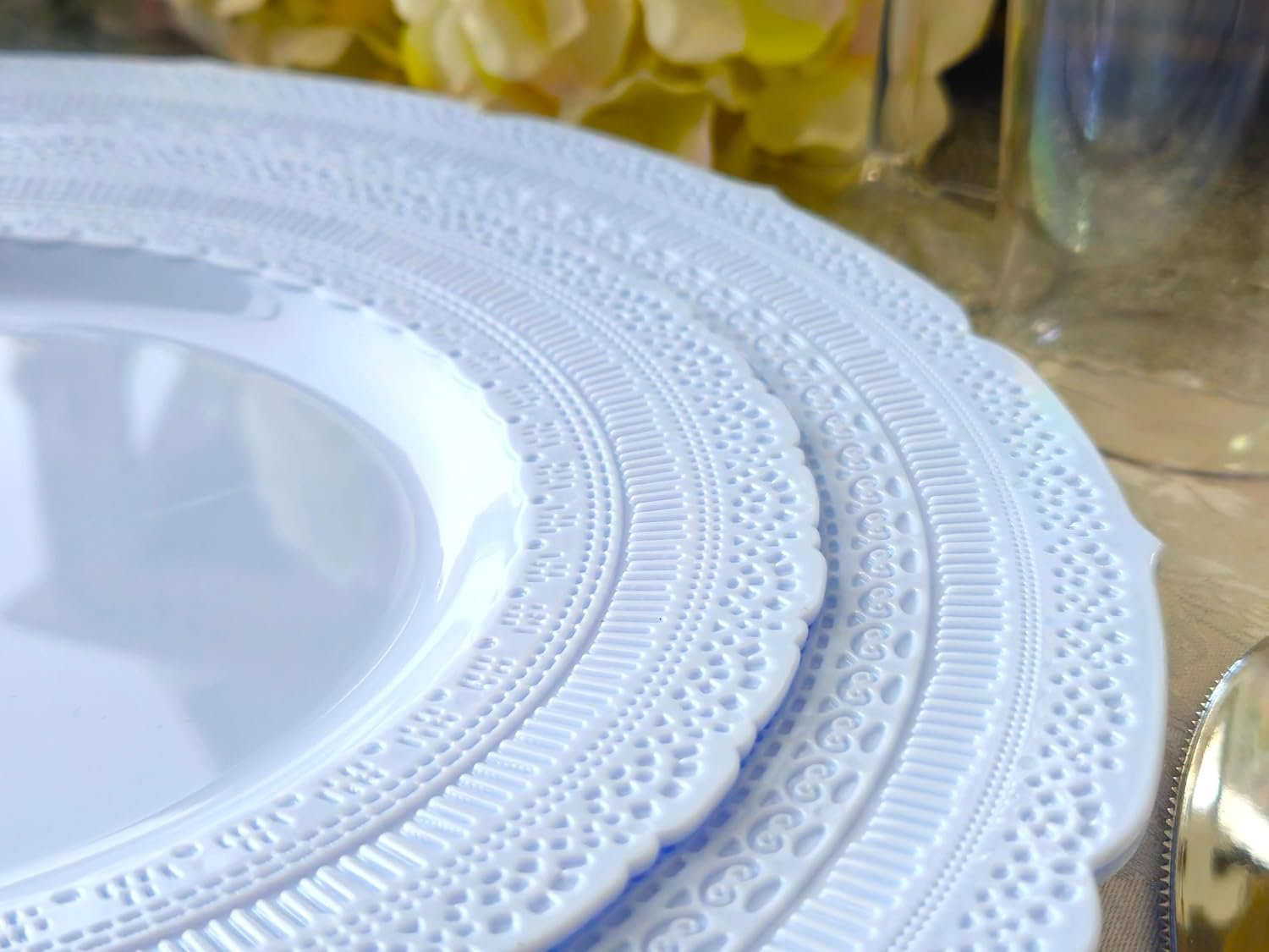 Wholesale 50 Plates Pack (25 Guests) Extra Heavyweight Vintage Wedding Disposable Reusable Plastic Plates 25x11'' Dinner + 25x8.25'' Salad Dessert Blue Supplier