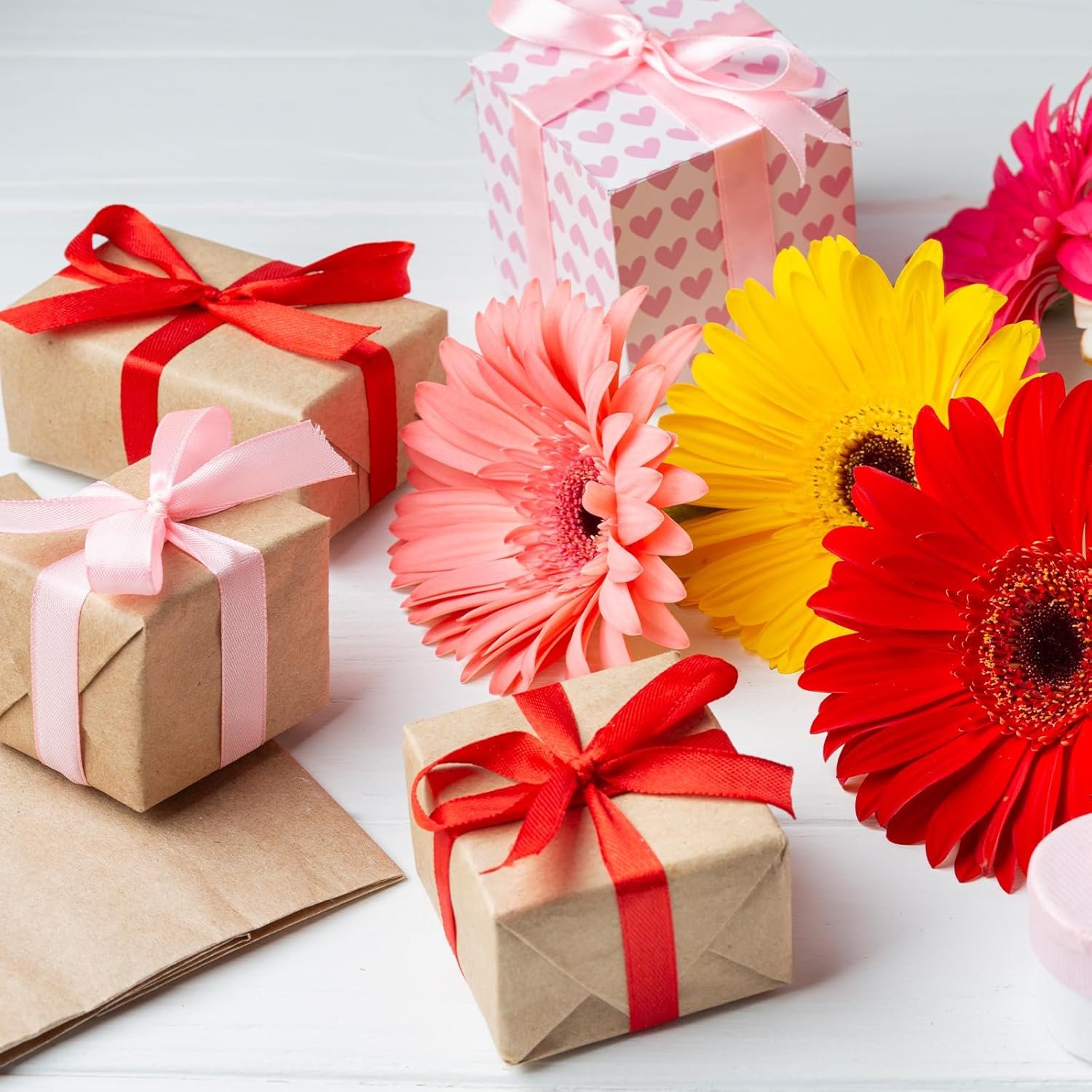 Wholesale 25 Yards 1 1/2 Inch Red Single Face Satin Ribbon Polyester Silk Fabric Hair String for Crafts Flower Bouquets Gift Wrapping Wedding Bow Making Valentines Decoration Supplier