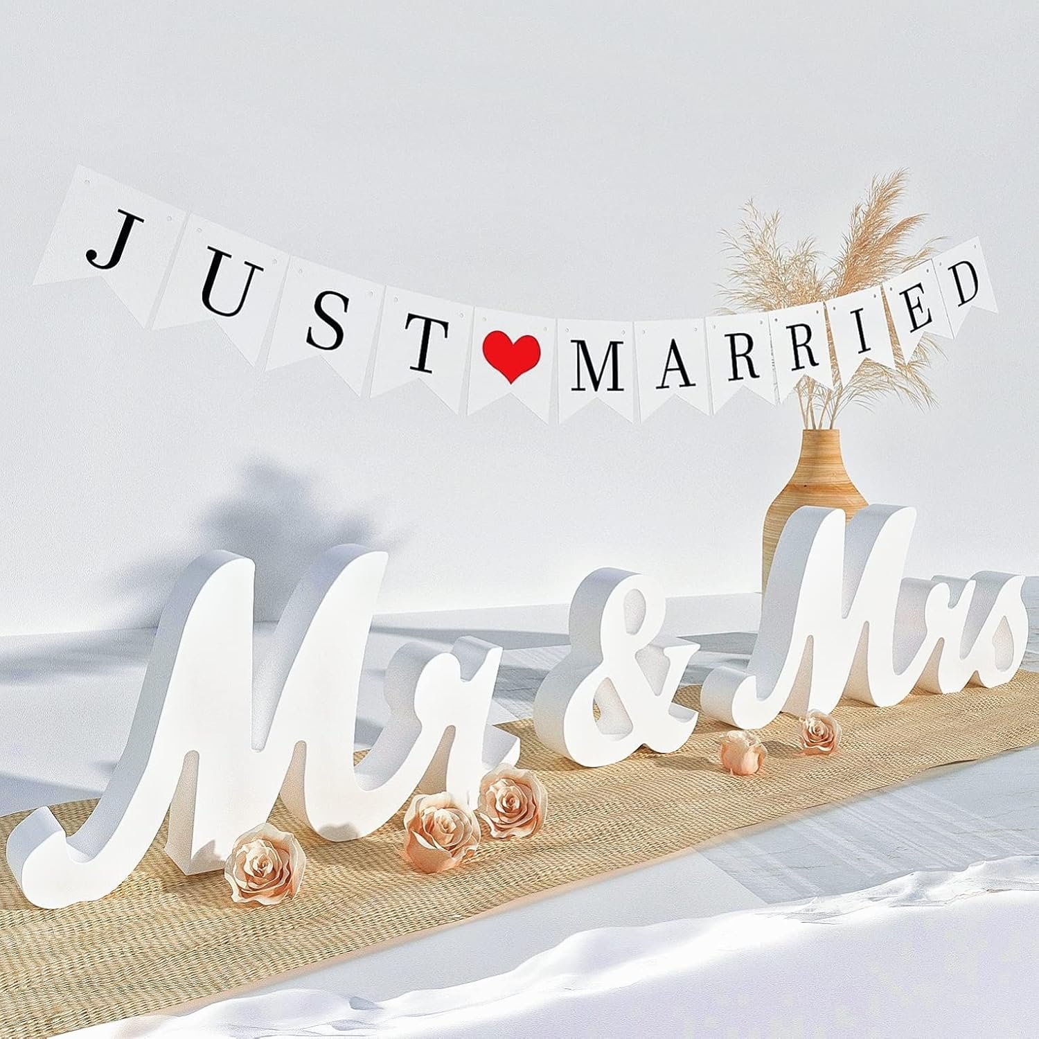 Wholesale Large White Wooden Mr and Mrs Sign with Just Married Banner Wedding Table Anniversary Decorations Supplier