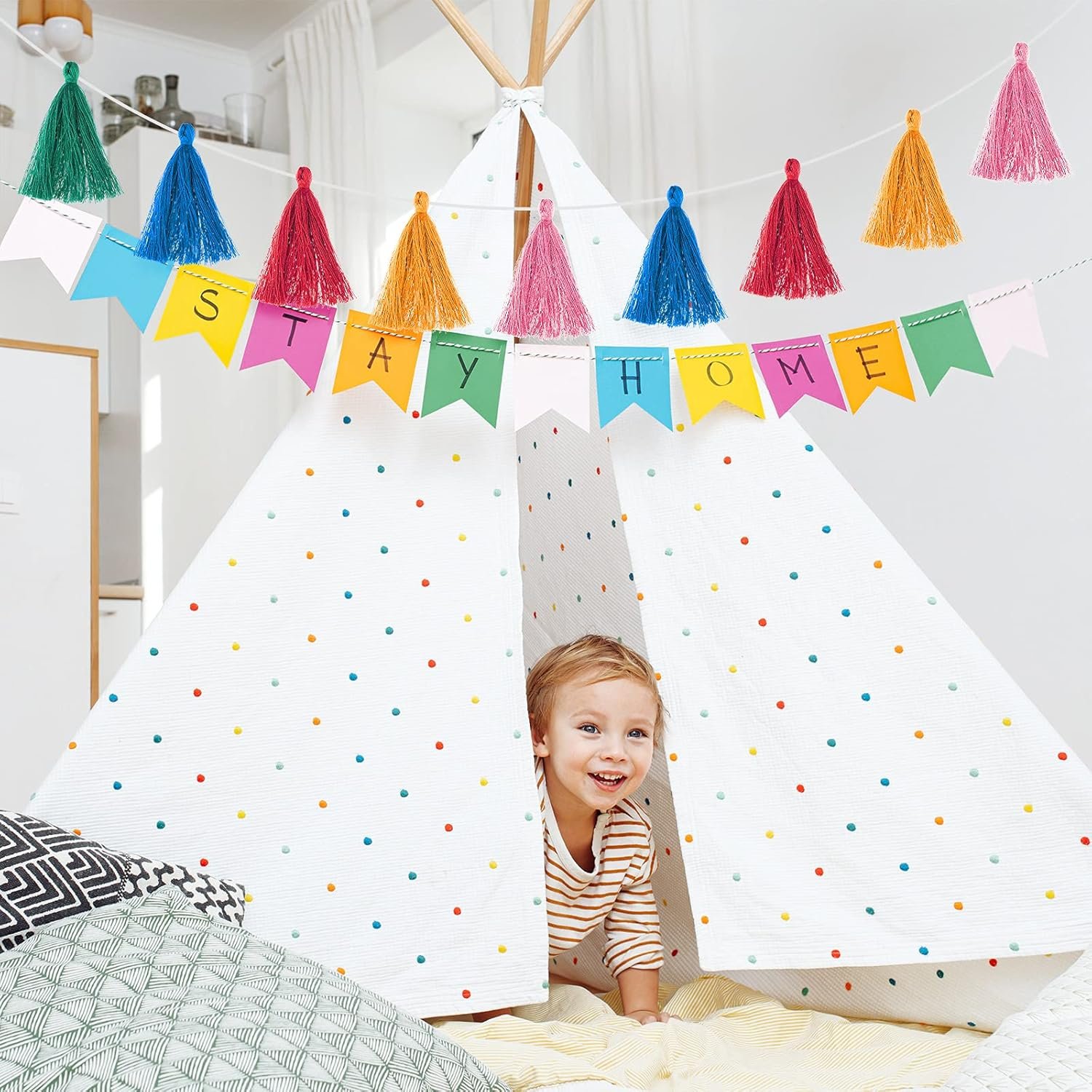 Wholesale 9.8 ft Pom Pom Felt Rainbow Garland Tassel Pennant Banner Triangle Fabric Bunting Multicolor Birthday Baby Shower Classroom Decoration Supplier