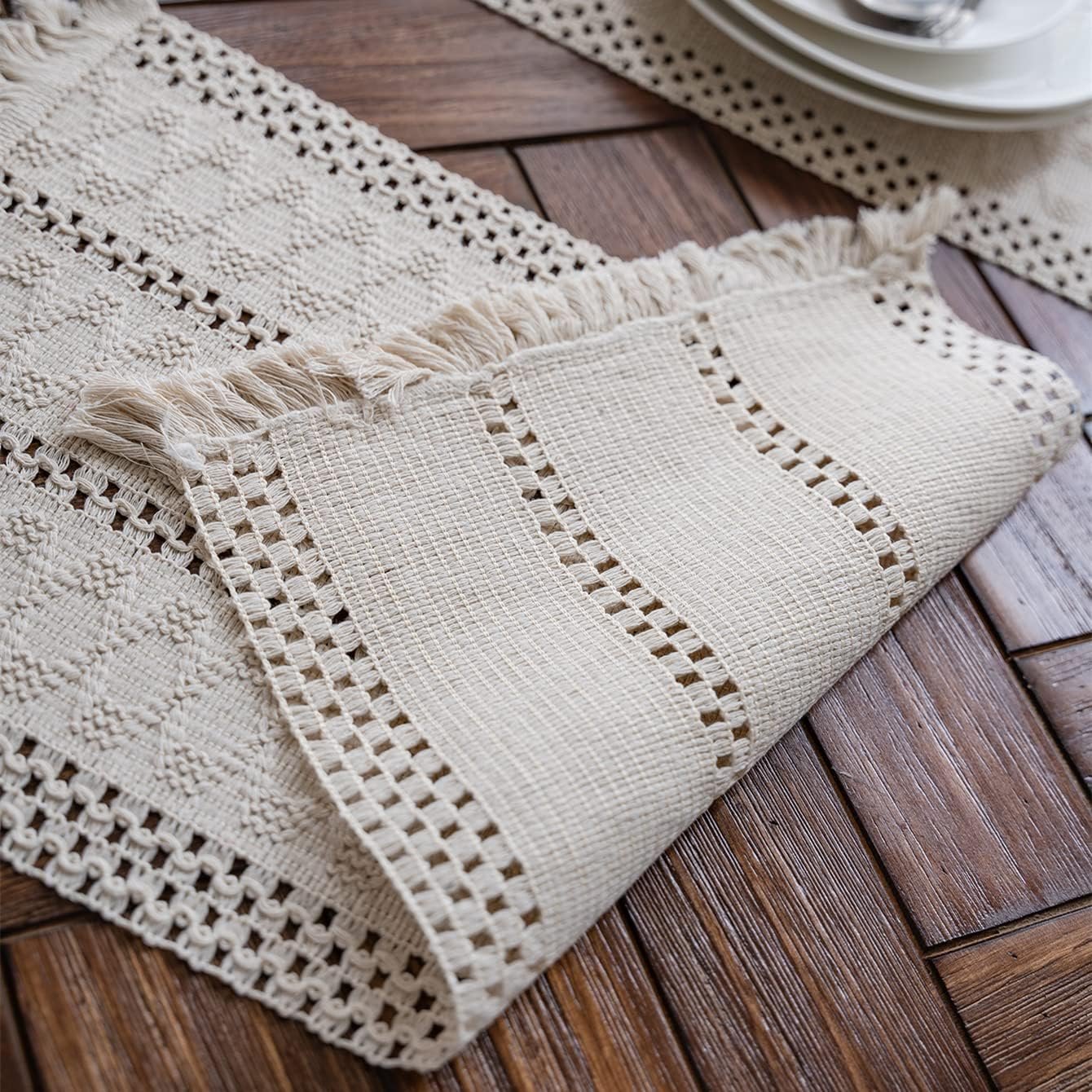 Wholesale Macrame Table Runner Cream Beige Boho with Tassels Hand Woven Cotton Rustic Farmhouse for Bohemian Kitchen Dining (12x71in) Supplier