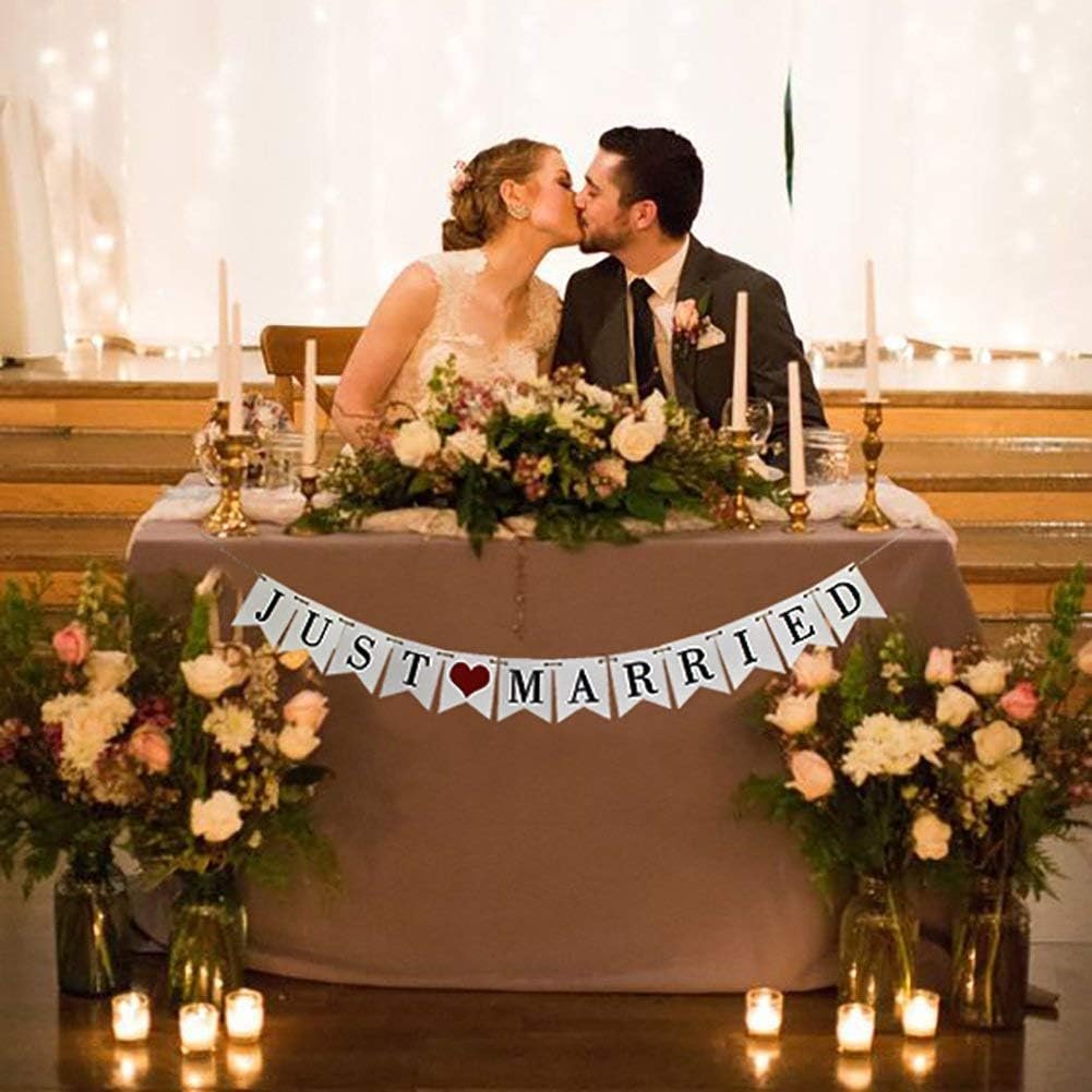 Wholesale Vintage Just Married Banner Wedding Bunting Photo Booth Props Signs Garland Bridal Shower Decoration Supplier