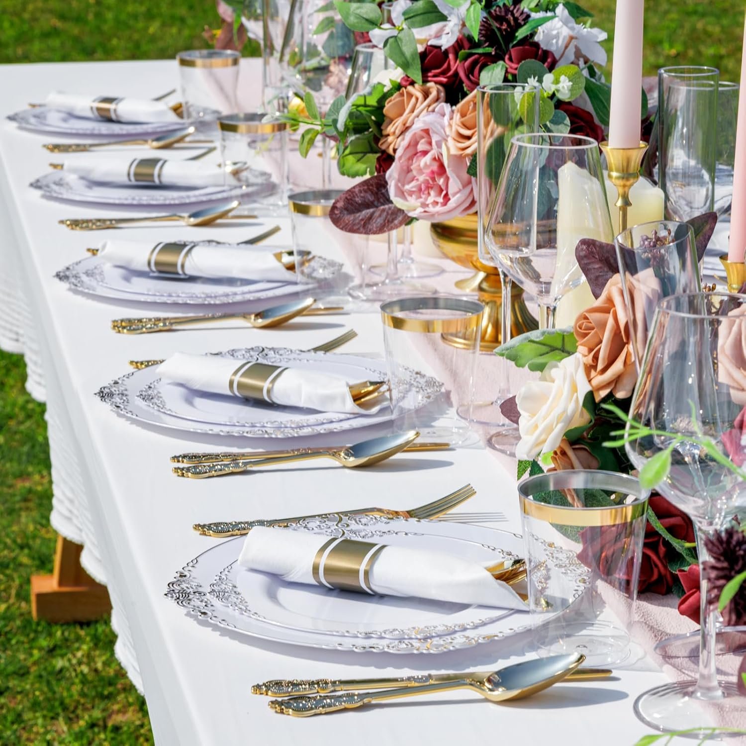 Wholesale 350PCS Gold Plastic Dinnerware Sets for 50 Guests - 100 Plates 150 Silverware 50 Cups 50 Napkins Wedding Party Supplier