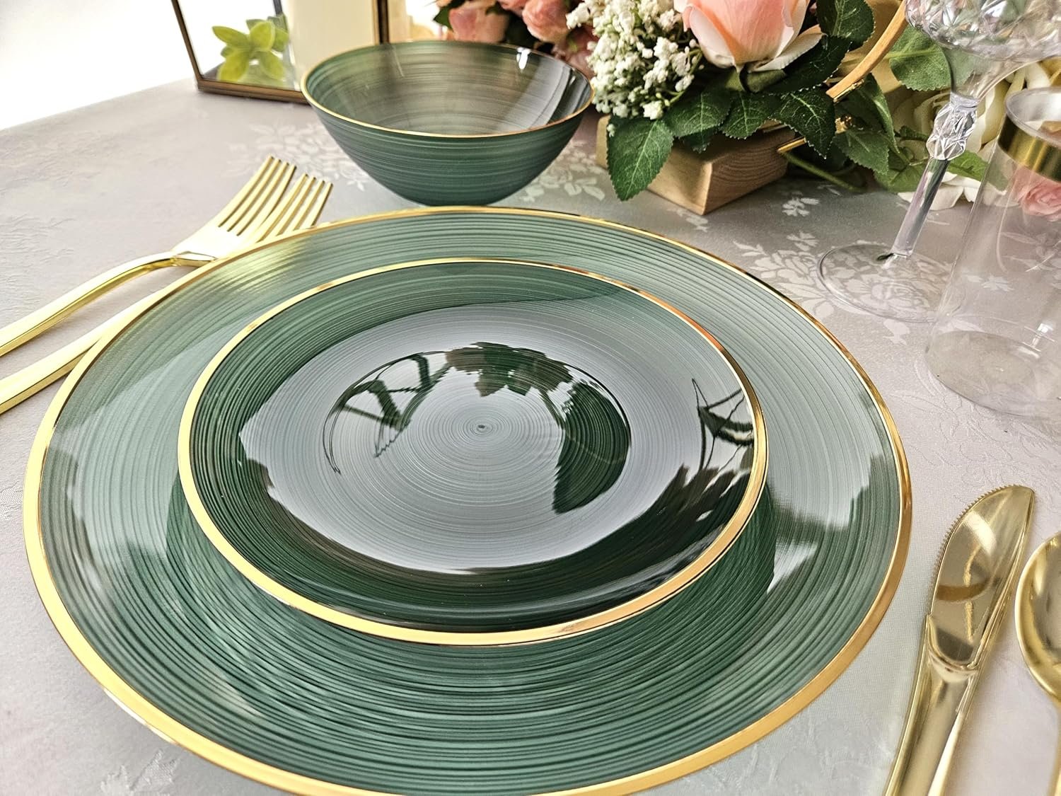 Wholesale 50 Pack Disposable Plastic Plates 25 Guests Wedding Party 25 x 10'' Dinner + 25 x 7'' Salad Dessert Belize Green Gold Supplier Wholesale 50 Pack Disposable Plastic Plates 25 Guests Wedding Party 25 x 10'' Dinner + 25 x 7'' Salad Dessert Belize Green Gold Supplier
