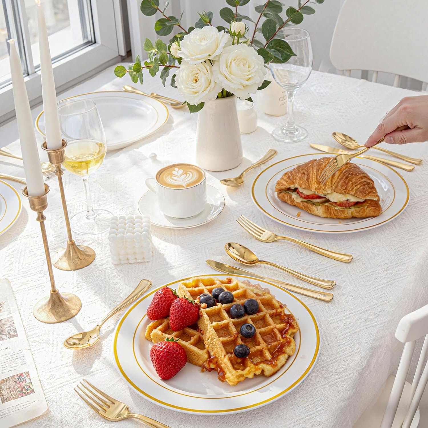 Wholesale 300 Pieces Heavy Duty Gold Plastic Disposable Silverware Cutlery Set 100 Forks 100 Spoons 100 Knives for Parties Valentine's Day Supplier