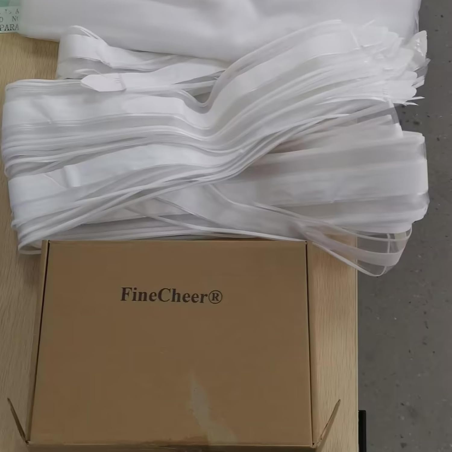 Wholesale 12 Set Large Wedding Pew Bows with Long Tulle Tails Church Chair Aisle Wedding Car Bridal Shower Reception Birthday Anniversary Decorations White Supplier Wholesale 12 Set Large Wedding Pew Bows with Long Tulle Tails Church Chair Aisle Wedding Car Bridal Shower Reception Birthday Anniversary Decorations White Supplier