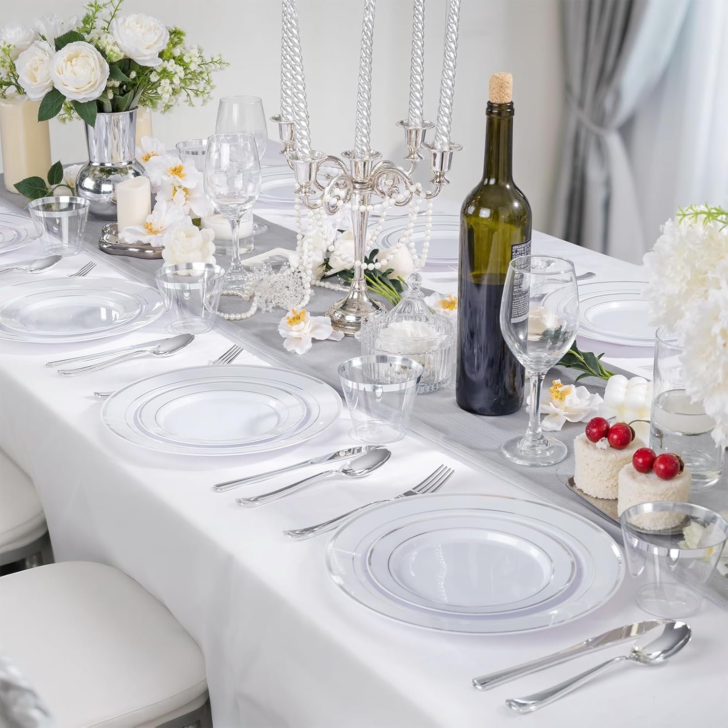 Wholesale 600 PCS Silver Disposable Dinnerware Set for 100 Guests Plates Cups Forks Knives Spoons Supplier Wholesale 600 PCS Silver Disposable Dinnerware Set for 100 Guests Plates Cups Forks Knives Spoons Supplier