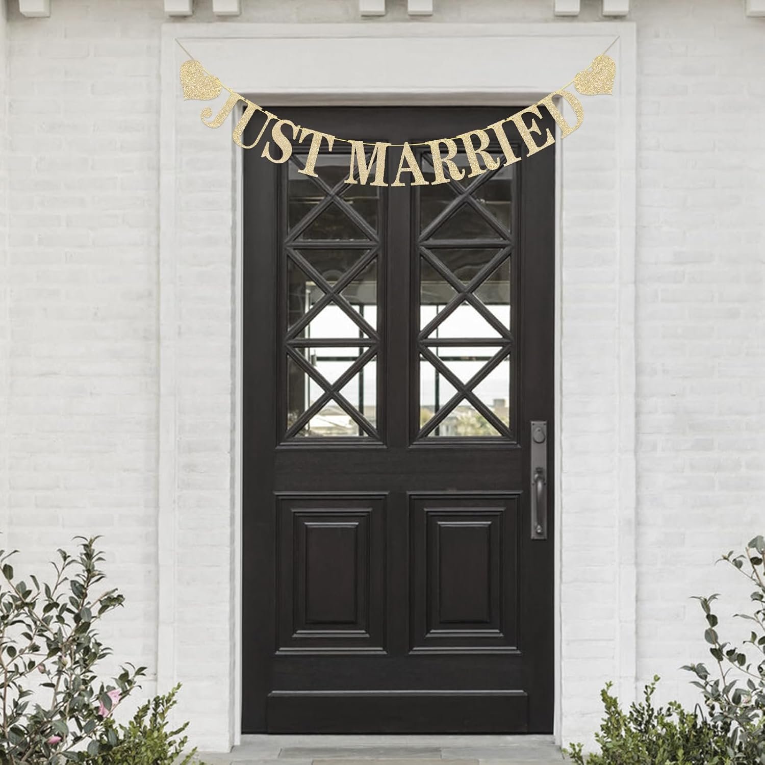 Wholesale Pre-Strung Gold Glitter Just Married Banner No DIY Wedding Sign for Reception Ceremony Party Car Decorations Supplier Wholesale Pre-Strung Gold Glitter Just Married Banner No DIY Wedding Sign for Reception Ceremony Party Car Decorations Supplier