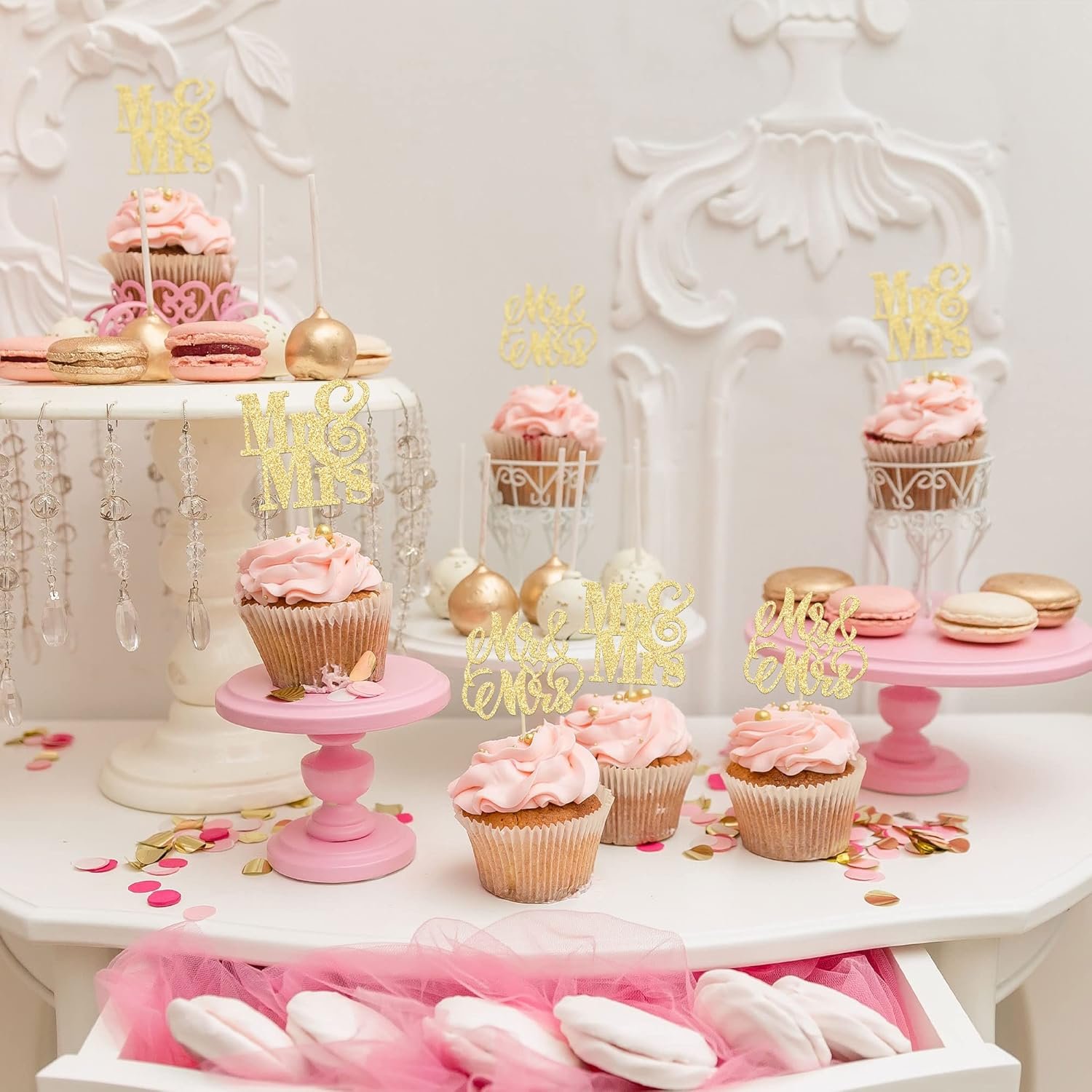 Wholesale 24Pcs Gold Glitter Mr & Mrs Cupcake Toppers Bridal Shower Wedding Engagement Birthday Party Cake Decorations Supplier Wholesale 24Pcs Gold Glitter Mr & Mrs Cupcake Toppers Bridal Shower Wedding Engagement Birthday Party Cake Decorations Supplier