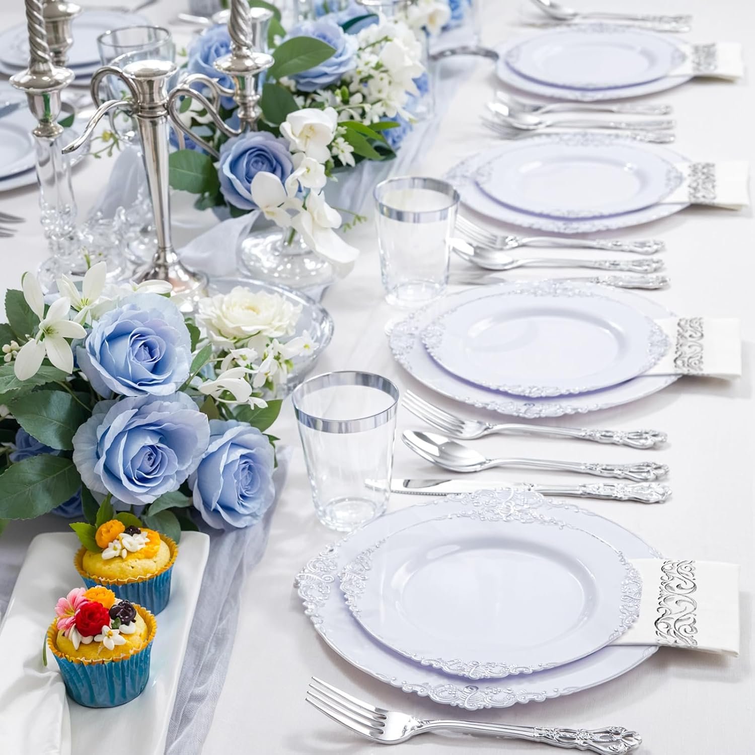 Wholesale 700PCS Silver White Disposable Plastic Plates Dinnerware Set 200 Plates 300 Heavy Duty Silverware 100 Cups 100 Napkins Wedding Party Supplier
