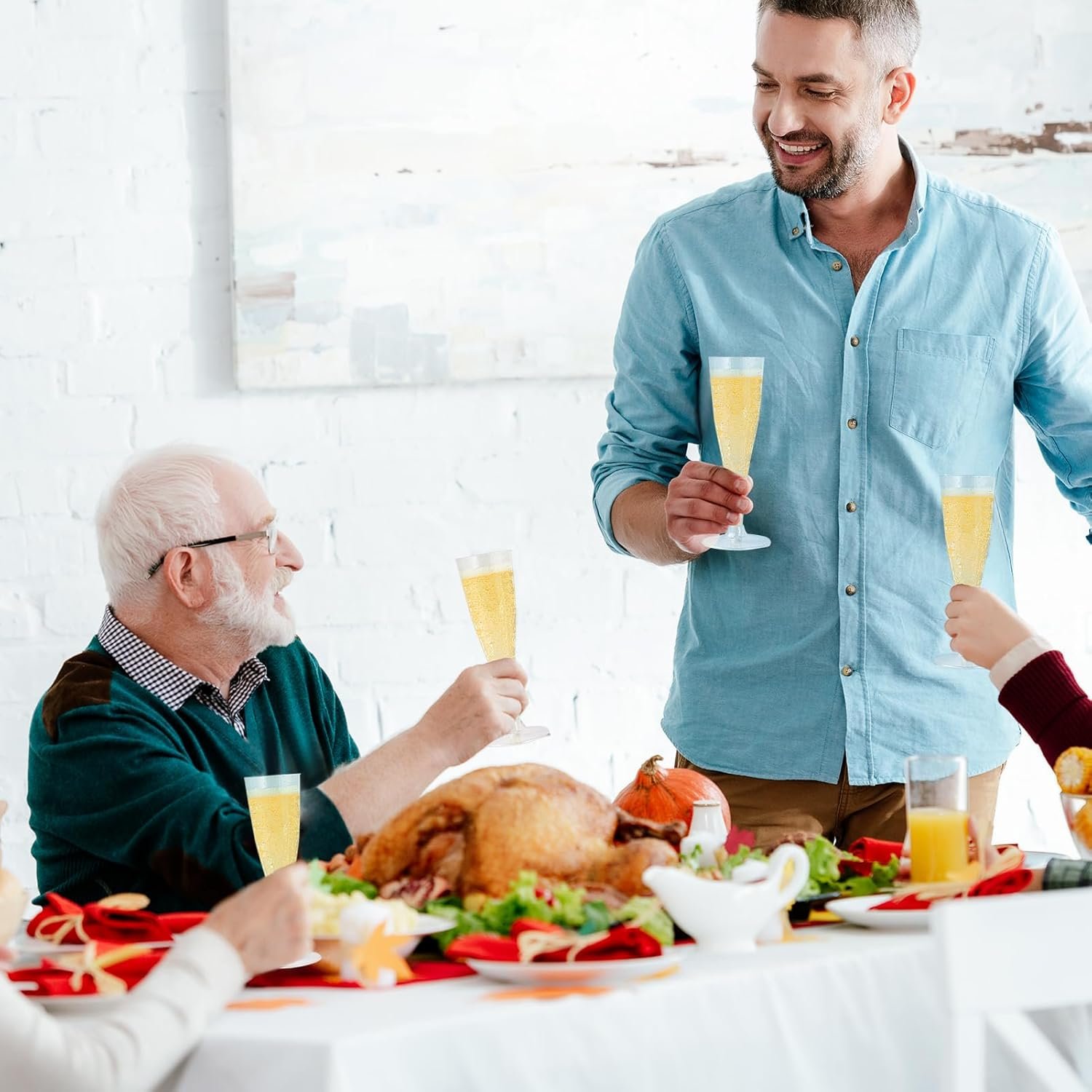 Wholesale 100 Pack 4.5 oz Clear Disposable Plastic Champagne Flutes for Wedding Thanksgiving Christmas Supplier Wholesale 100 Pack 4.5 oz Clear Disposable Plastic Champagne Flutes for Wedding Thanksgiving Christmas Supplier