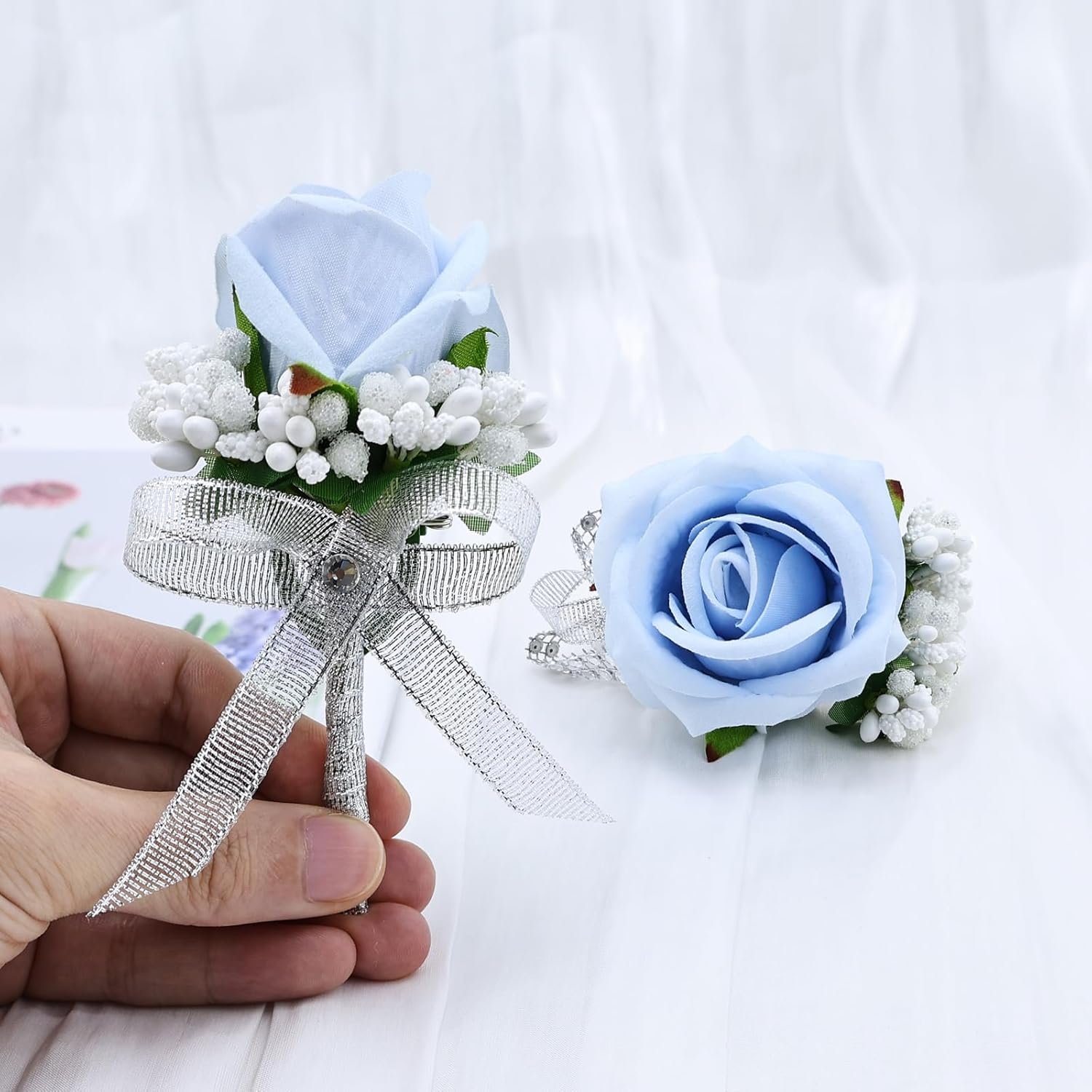 Wholesale 2Pcs Light Blue Rose Corsage Boutonniere Set Artificial Wrist Corsage Wristlet Bracelets Mens Boutonniere Wedding Party Homecoming Prom Formal Dinner Flowers Accessories Supplier