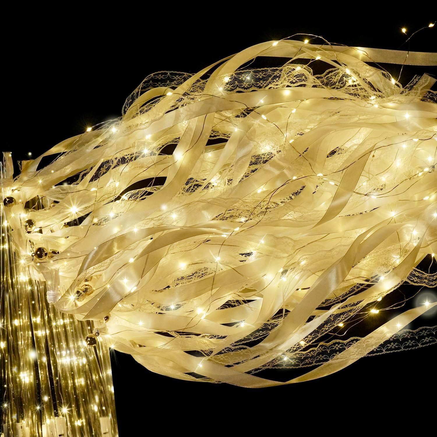 Wholesale 48pcs Wedding Sparklers Send Off Light Up Fairy Ribbon Wands White Glow Sticks with Bells Reception Birthday LED Party Church Exit Recessional Props Supplier