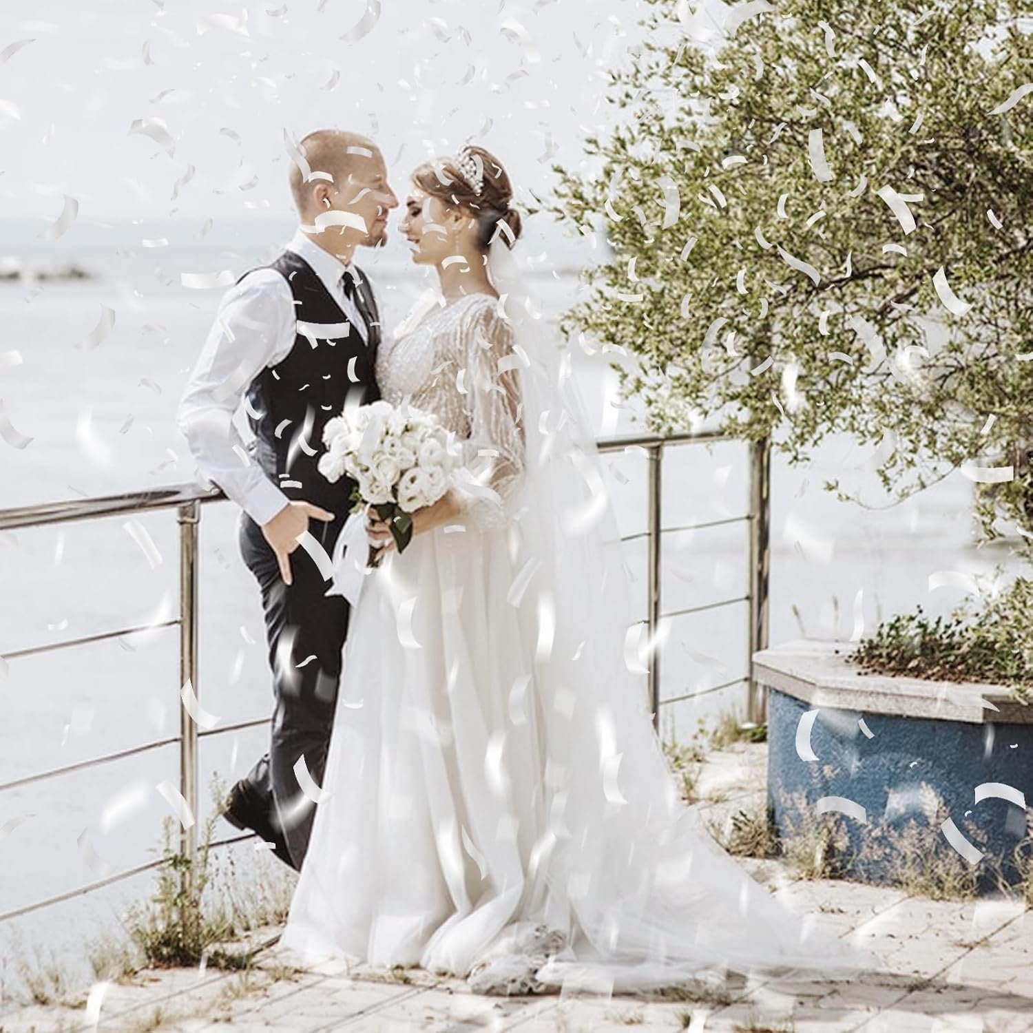 Wholesale 6 Pack Biodegradable White Rice Paper Confetti Poppers Cannons Air Power Shooters for Weddings Birthdays Lawns Outdoor Celebrations Supplier