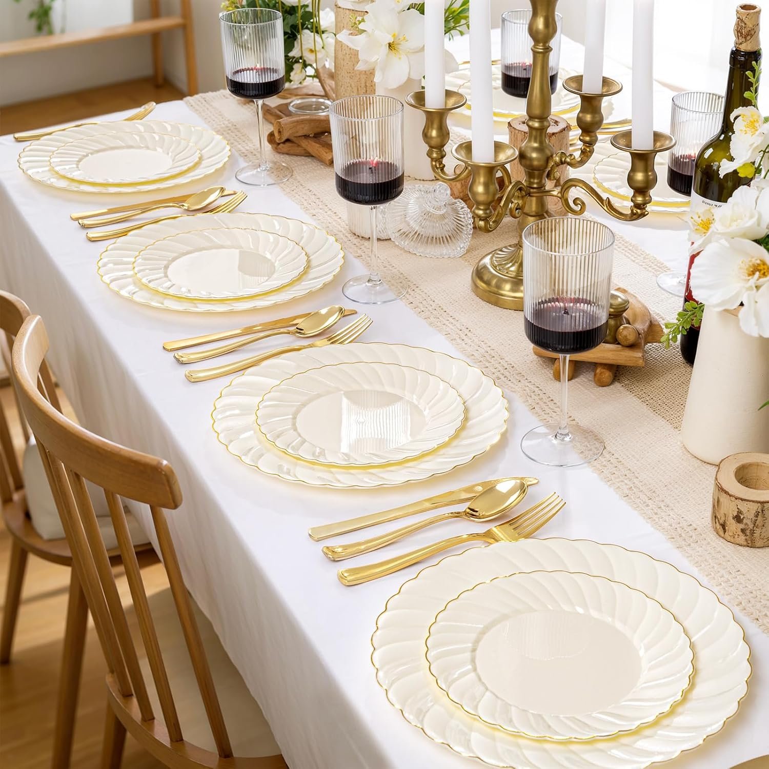 Wholesale 125PCS Ivory Scalloped Disposable Plastic Plates Gold Dinnerware Set 50 Plates 75 Gold Silverware Party Wedding Supplier