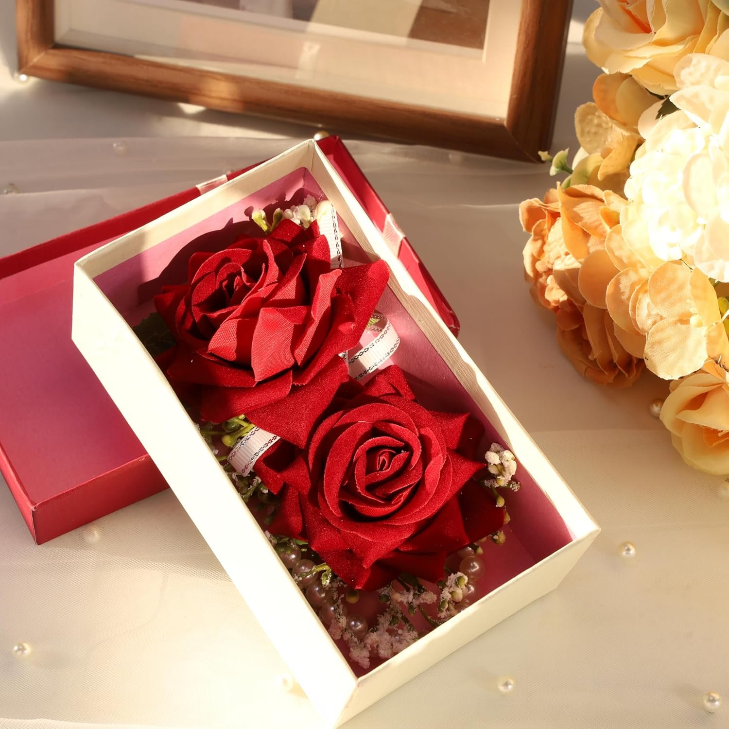 Wholesale 2Pcs Red Rose Corsage Wristlet Band Bracelet and Boutonniere Set for Prom Wedding Party Suit Decoration Supplier