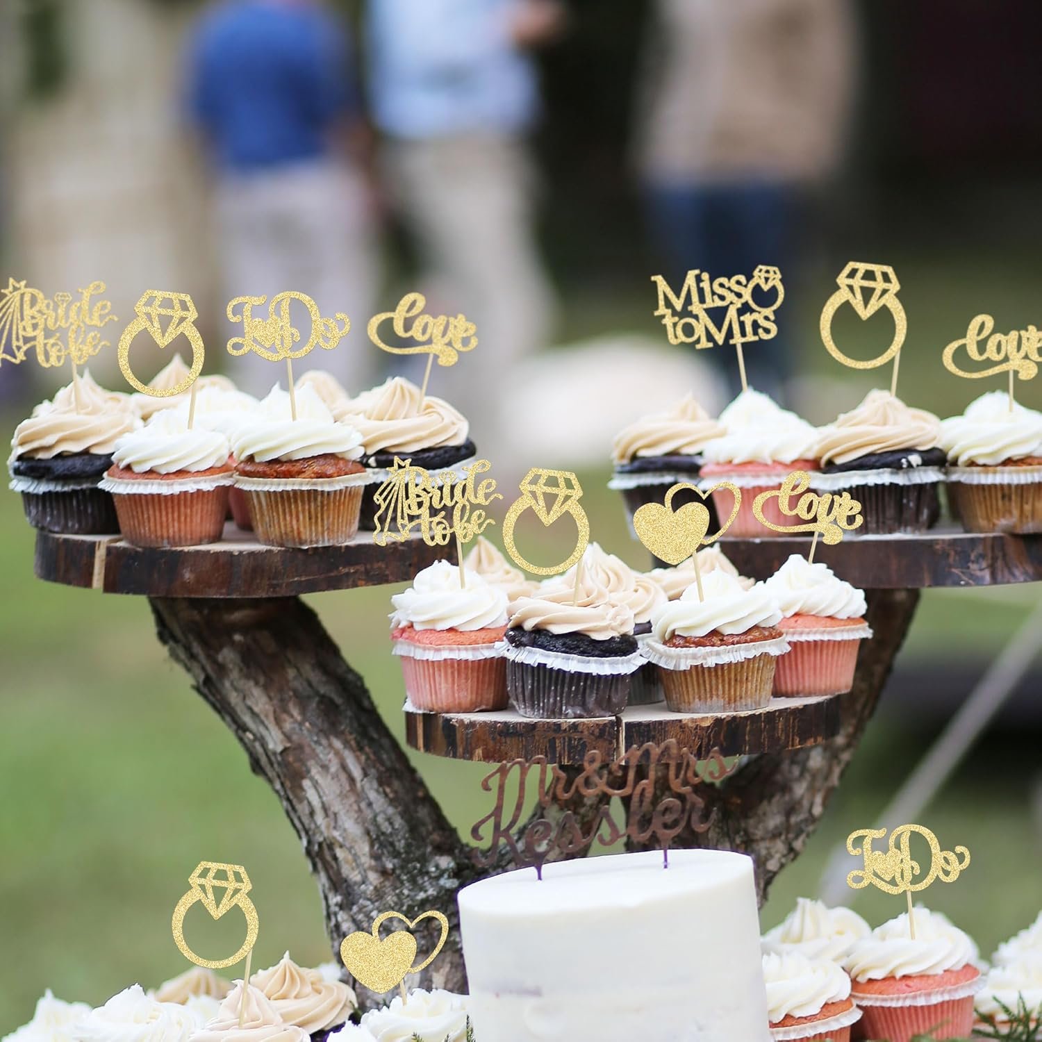 Wholesale 24Pcs Gold Glitter Bride to Be Cupcake Toppers I Do Love Heart Ring Miss to Mrs Picks Bridal Shower Wedding Engagement Bachelorette Party Supplies Supplier