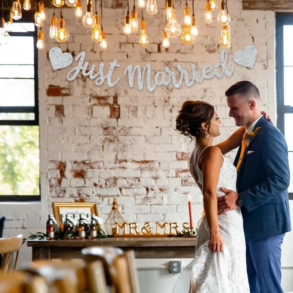Wholesale Silvery Glitter Just Married Banner No DIY Wedding Bachelorette Bridal Engagement Party Decor Garland Supplier