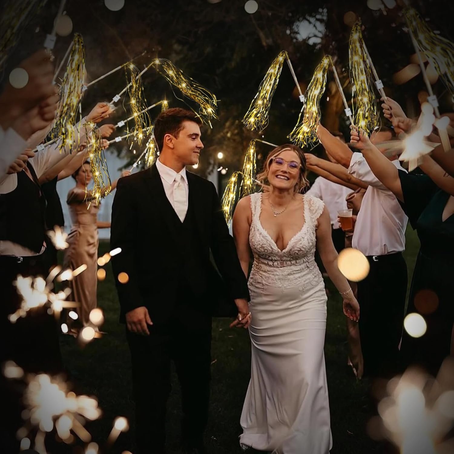 Wholesale Light Up Wedding Wands Send Off Ideas Celebration Party Favors Light Sticks for Baby Shower Birthday Christmas Supplier