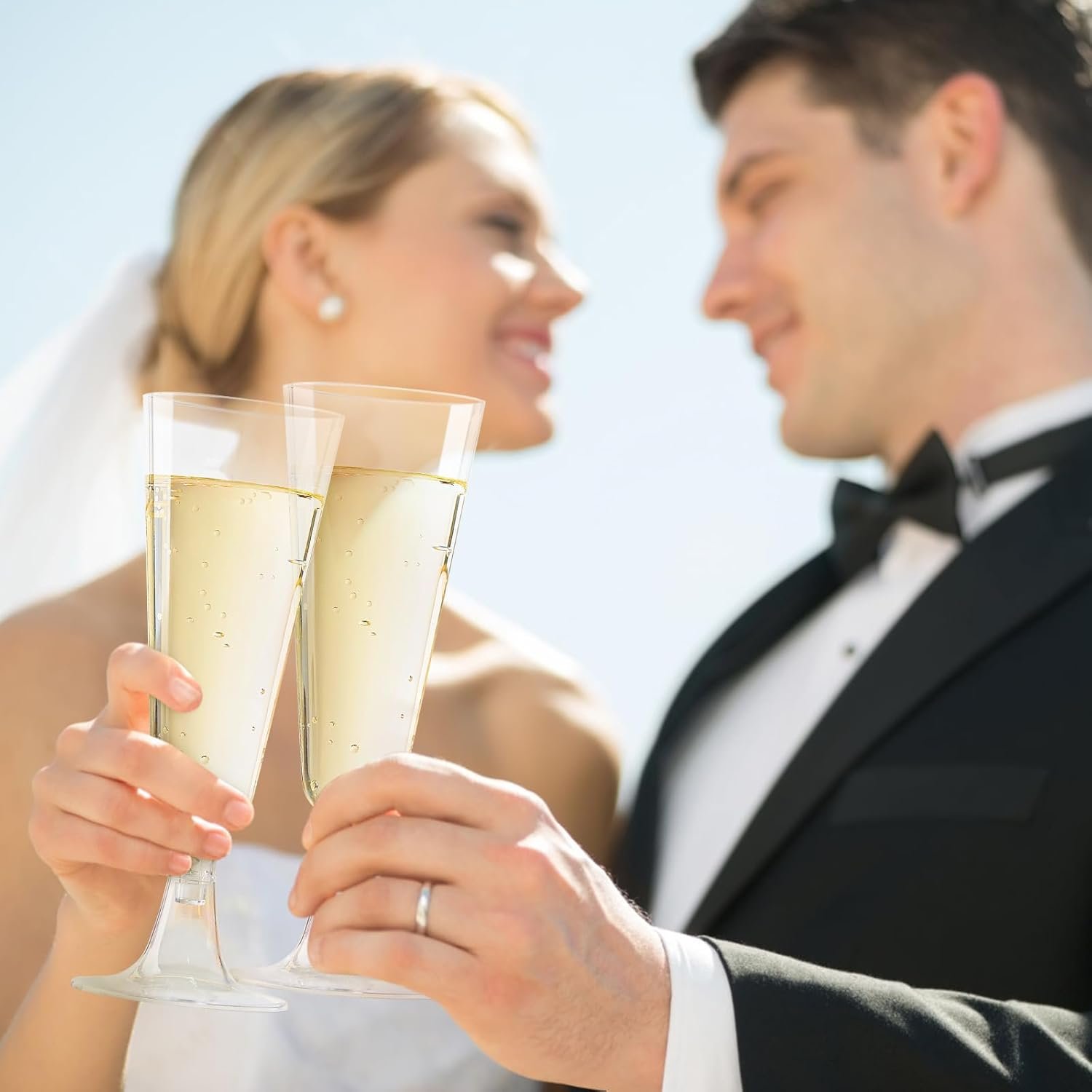 Wholesale 5.5 oz Plastic Champagne Flutes 40 Pack Disposable Clear Mimosa Glasses for Valentine's Day Weddings Buffets Supplier Wholesale 5.5 oz Plastic Champagne Flutes 40 Pack Disposable Clear Mimosa Glasses for Valentine's Day Weddings Buffets Supplier