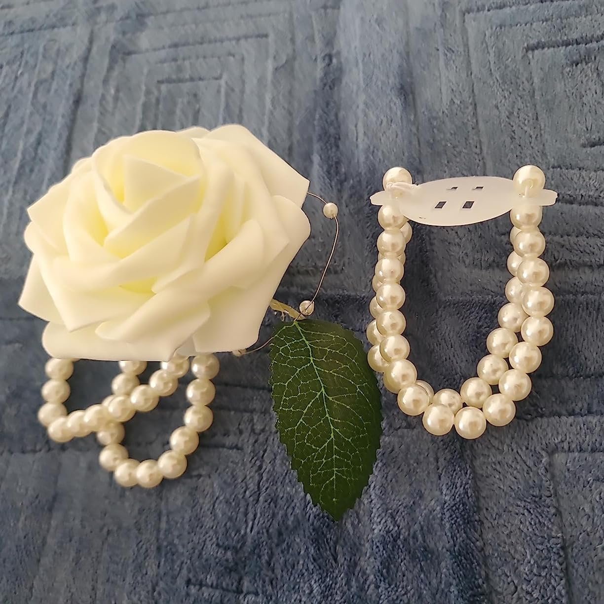 Wholesale Set of 10 Elastic Pearl Wrist Corsage Bands DIY Flower Hand Corsages Bracelets Accessories for Wedding Festival Beach Party Prom White Supplier