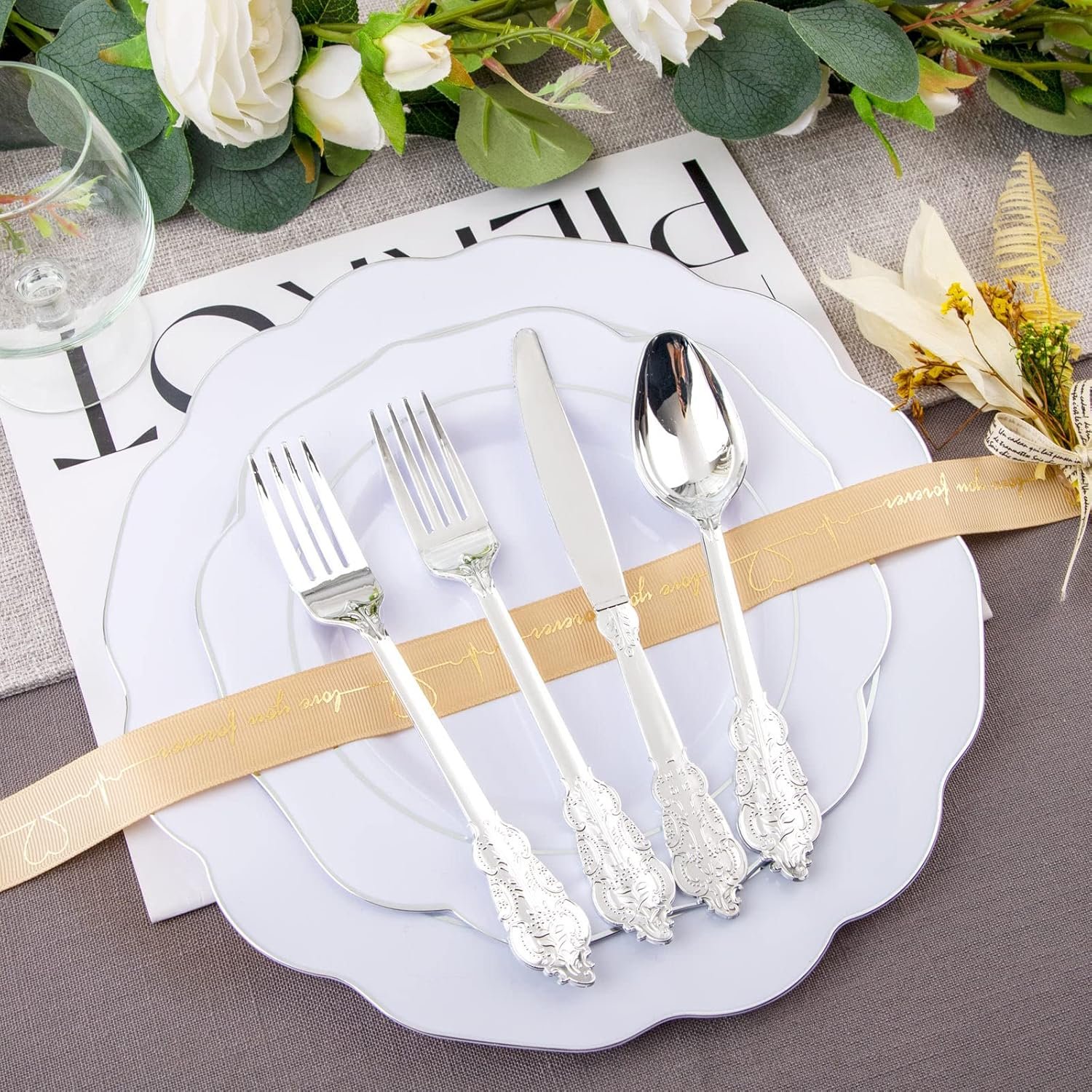 Wholesale 175pcs Silver Rim Plastic Plates Tableware Set 25 Dinner Dessert Plates 25 Forks 25 Knives 25 Spoons for Wedding Party Supplier
