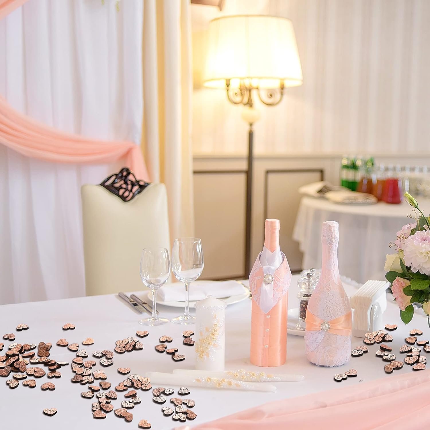 Wholesale 1000 Pcs Small Wooden Heart Confetti Rustic Valentine's Day Table Decor Mr Mrs Love Cake Topper Wedding Party Gift Cute Style Supplier