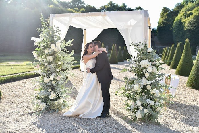 California Couples' Premier Paris Wedding Planner Review: Organsa Luxury Exposed