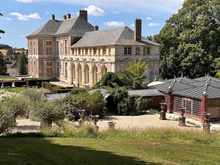 California Couples' Premier Paris Wedding Planner Review: Organsa Luxury Exposed