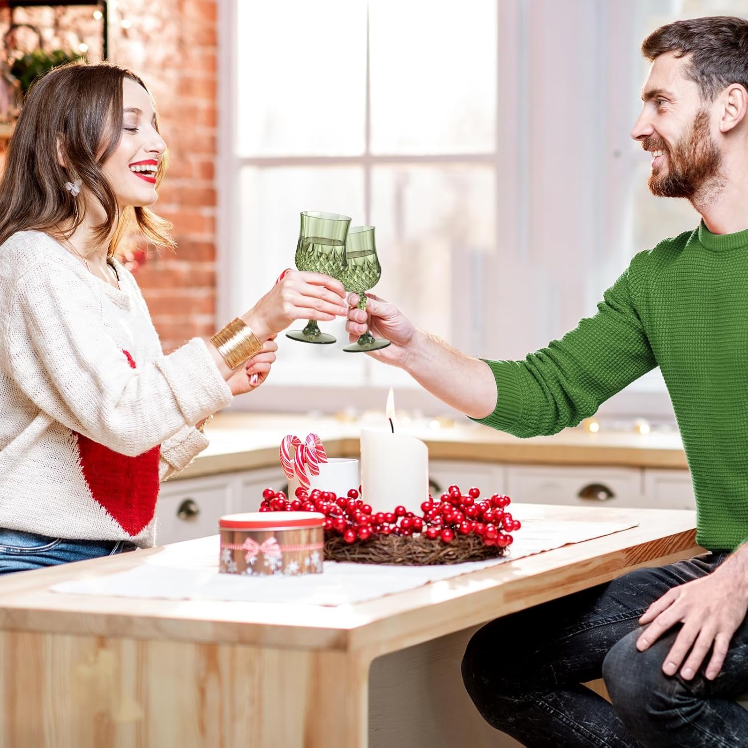 Wholesale 24 Pcs 7oz Unbreakable Plastic Vintage Wine Glasses Champagne Flutes Water Goblets Reusable Wedding Drinkware Dark Green Supplier