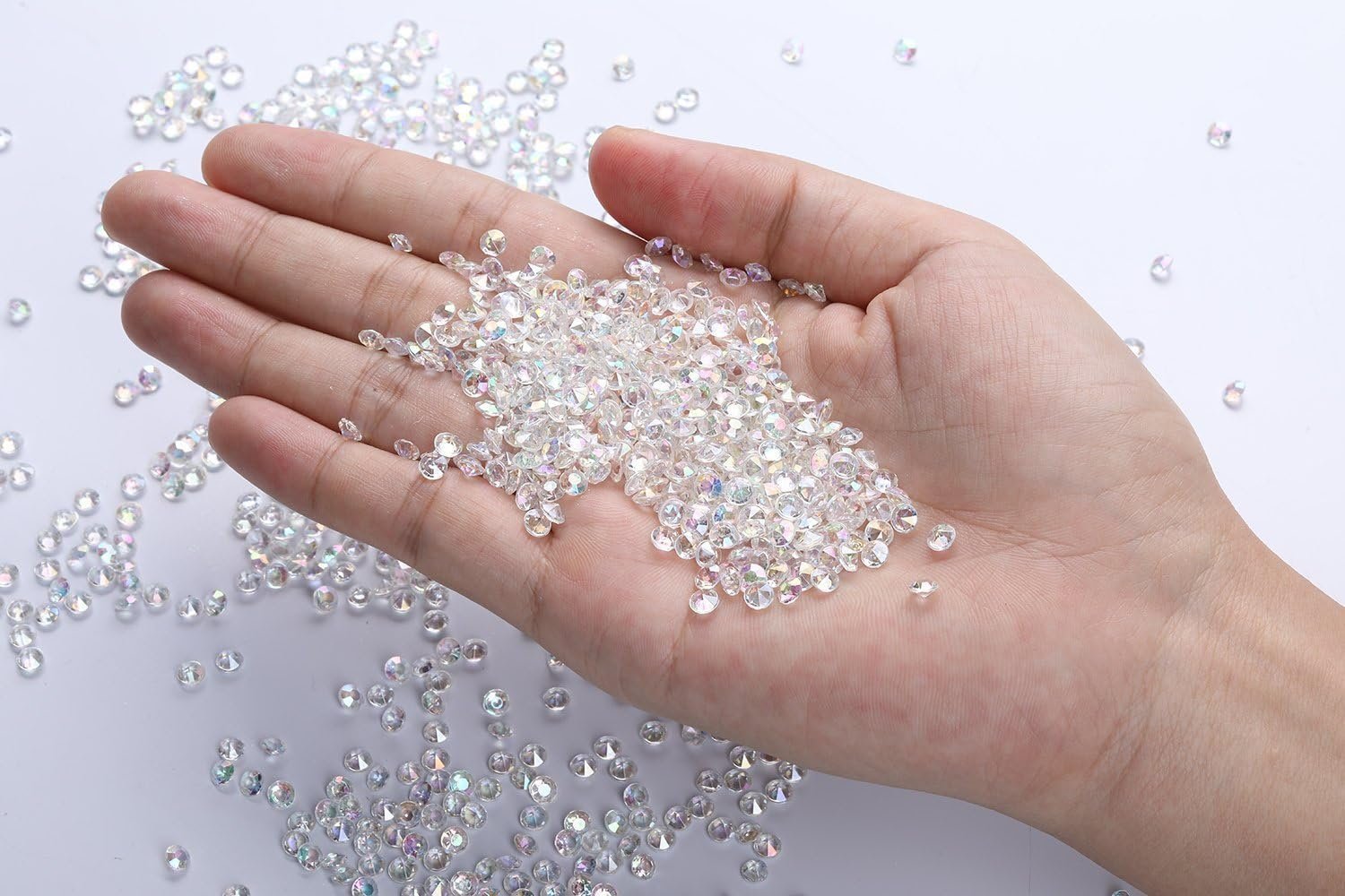 Wholesale 10000 pcs/Pack 4.5 mm Acrylic Diamond Rhinestones Confetti Crystals Vase Fillers for Wedding Bridal Shower Table Decor Supplier