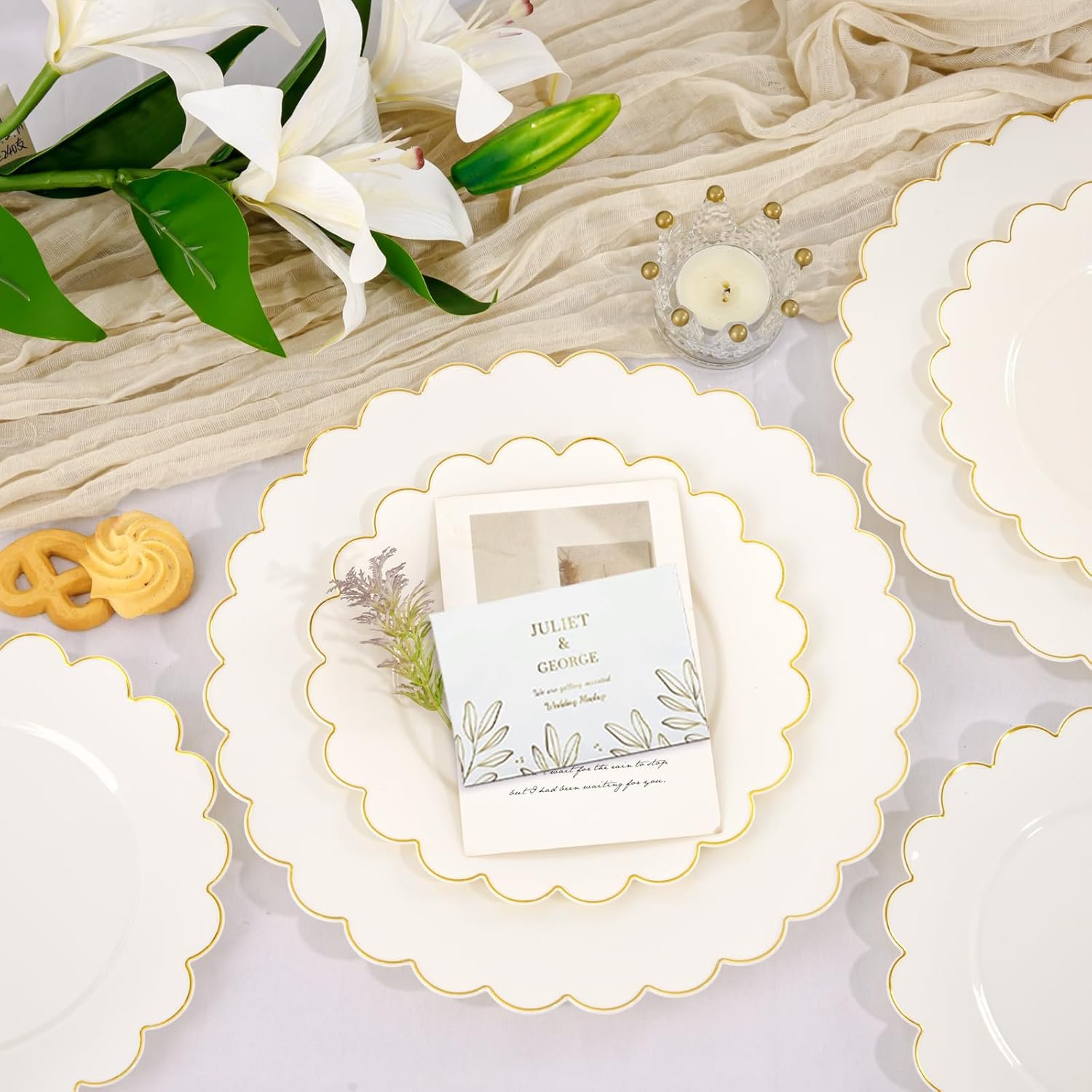 Wholesale 120 Pcs Ivory Scalloped Plastic Plates Disposable Ivory and Gold Fancy Party Dinner Dessert Plates for Wedding Birthday Valentines Day Supplier