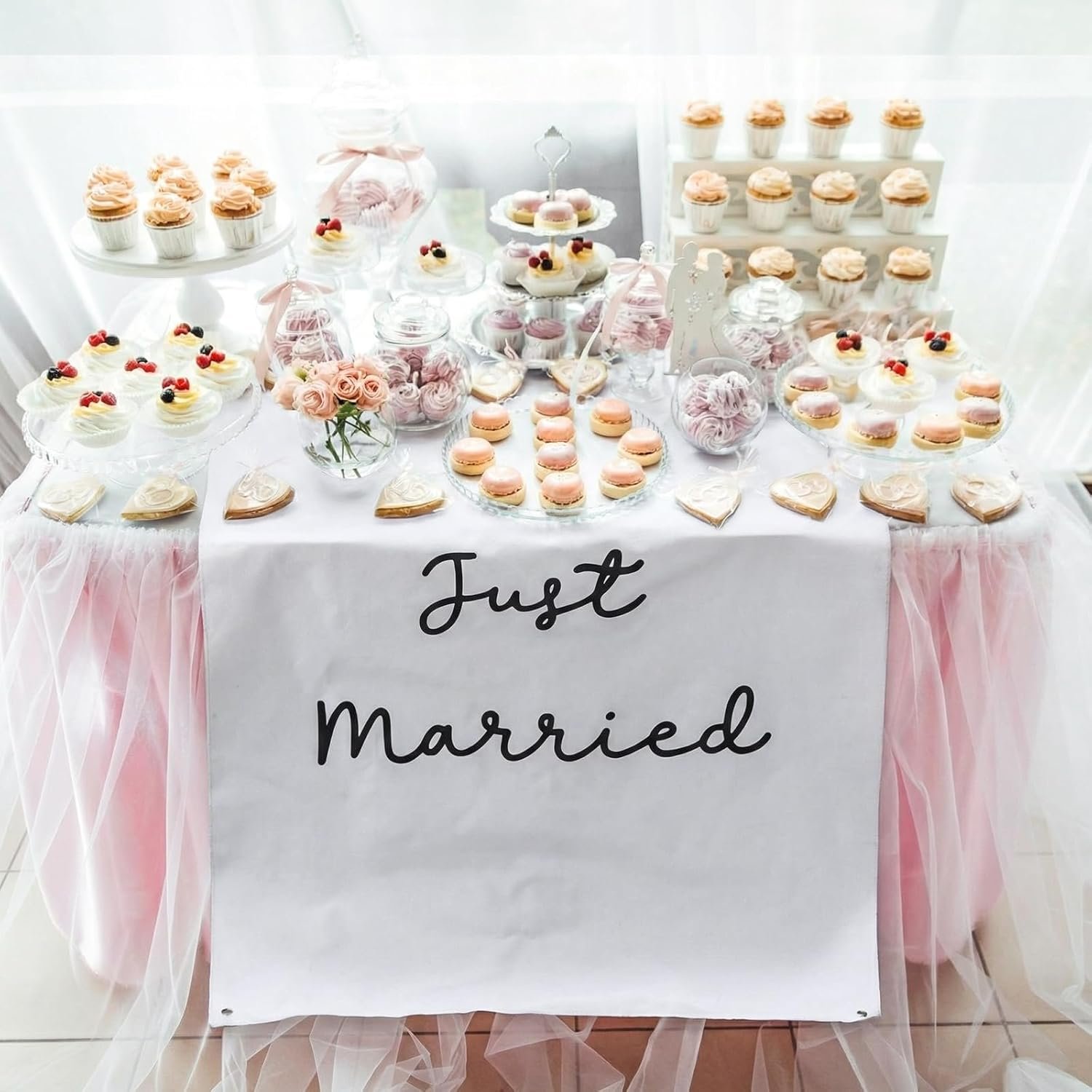 Wholesale 29x59 Inch Just Married Burlap Banner Wedding Fabric Backdrop with Ribbons and Hooks Rustic Boho Photo Props Sign for Marriage Party Indoor Outdoor Wall Hanging Decoration Supplier Wholesale 29x59 Inch Just Married Burlap Banner Wedding Fabric Backdrop with Ribbons and Hooks Rustic Boho Photo Props Sign for Marriage Party Indoor Outdoor Wall Hanging Decoration Supplier