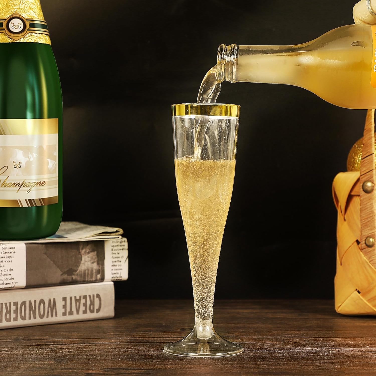 Wholesale 100 4.5oz Clear Plastic Champagne Flutes Disposable Hard Stemware Cups with Golden Rim for Weddings Graduation Parties Bridal Showers Birthday Celebrations Supplier