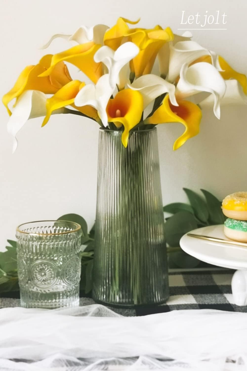 Wholesale 12Pcs White Calla Lily Artificial Flowers Bouquet Wedding Bride Shower Blessing Gift Home Decoration Supplier