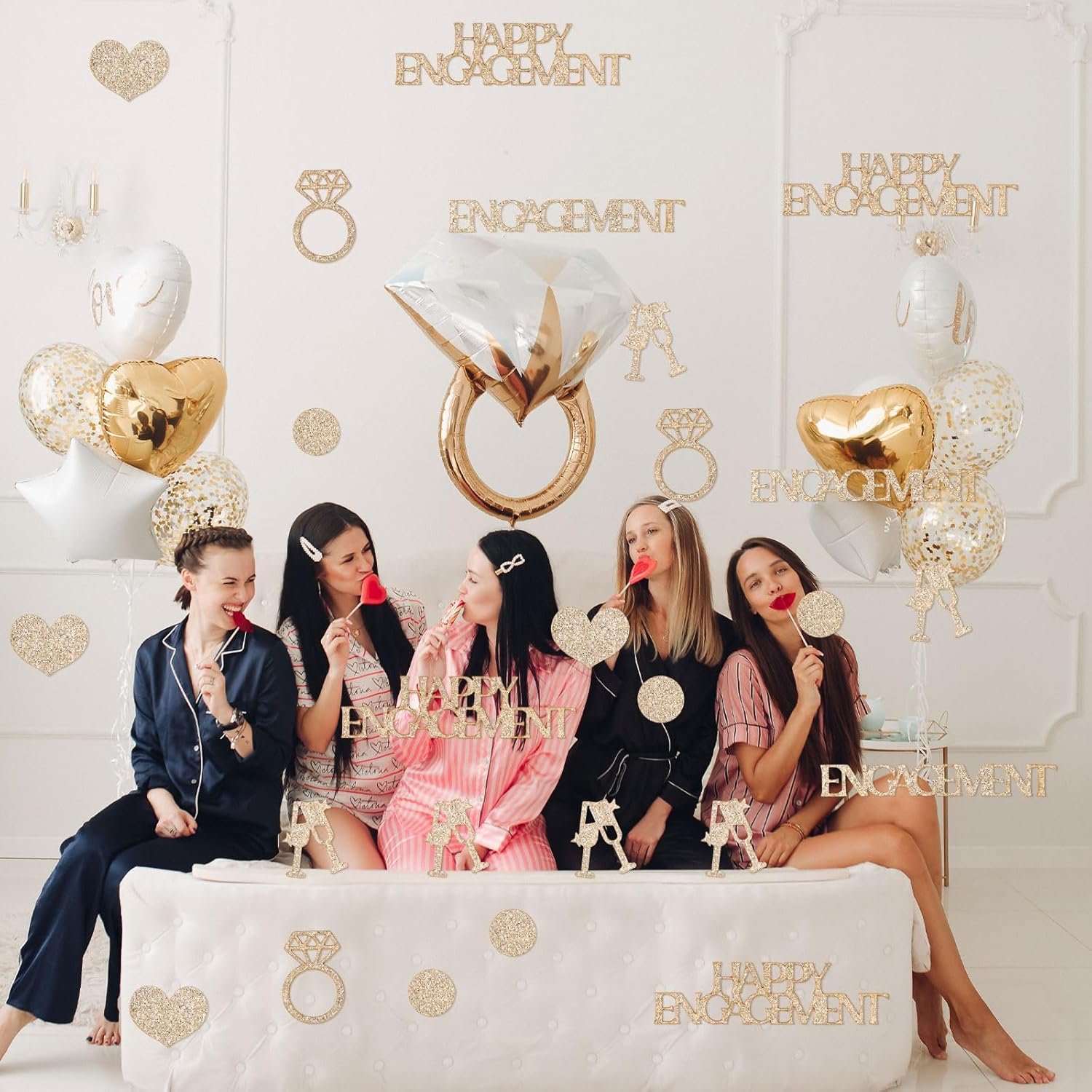 Wholesale 150pcs 4 Styles Glitter Gold Engagement Confetti Diamond Ring Heart Wedding Table Scatter Bachelorette Bridal Shower Party Decorations Supplier