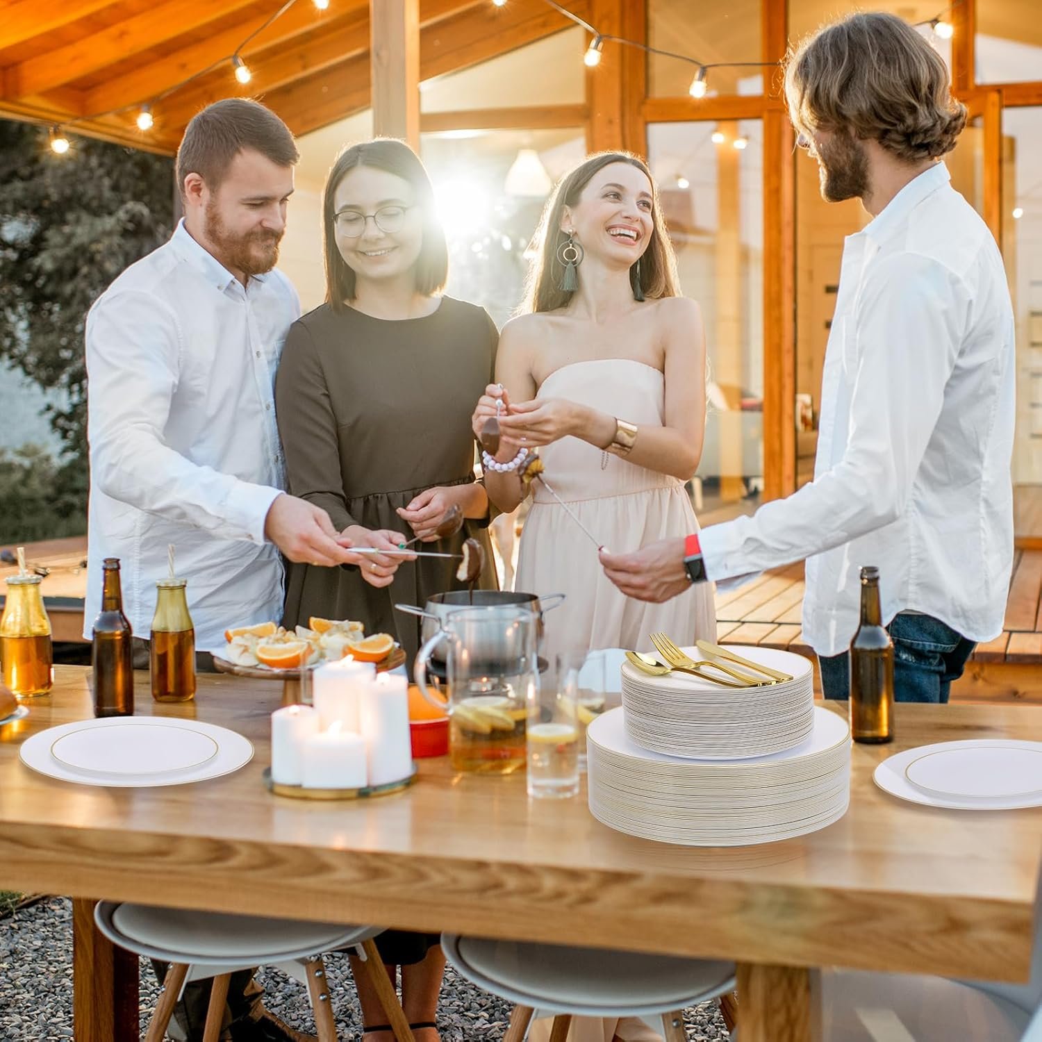 Wholesale 250PCS Gold Disposable Dinnerware Set White and Gold Plastic Party Plates for 50 Guests Includes 50 Dinner Plates 50 Dessert Plates 150 Gold Cutlery for Weddings and Parties Supplier