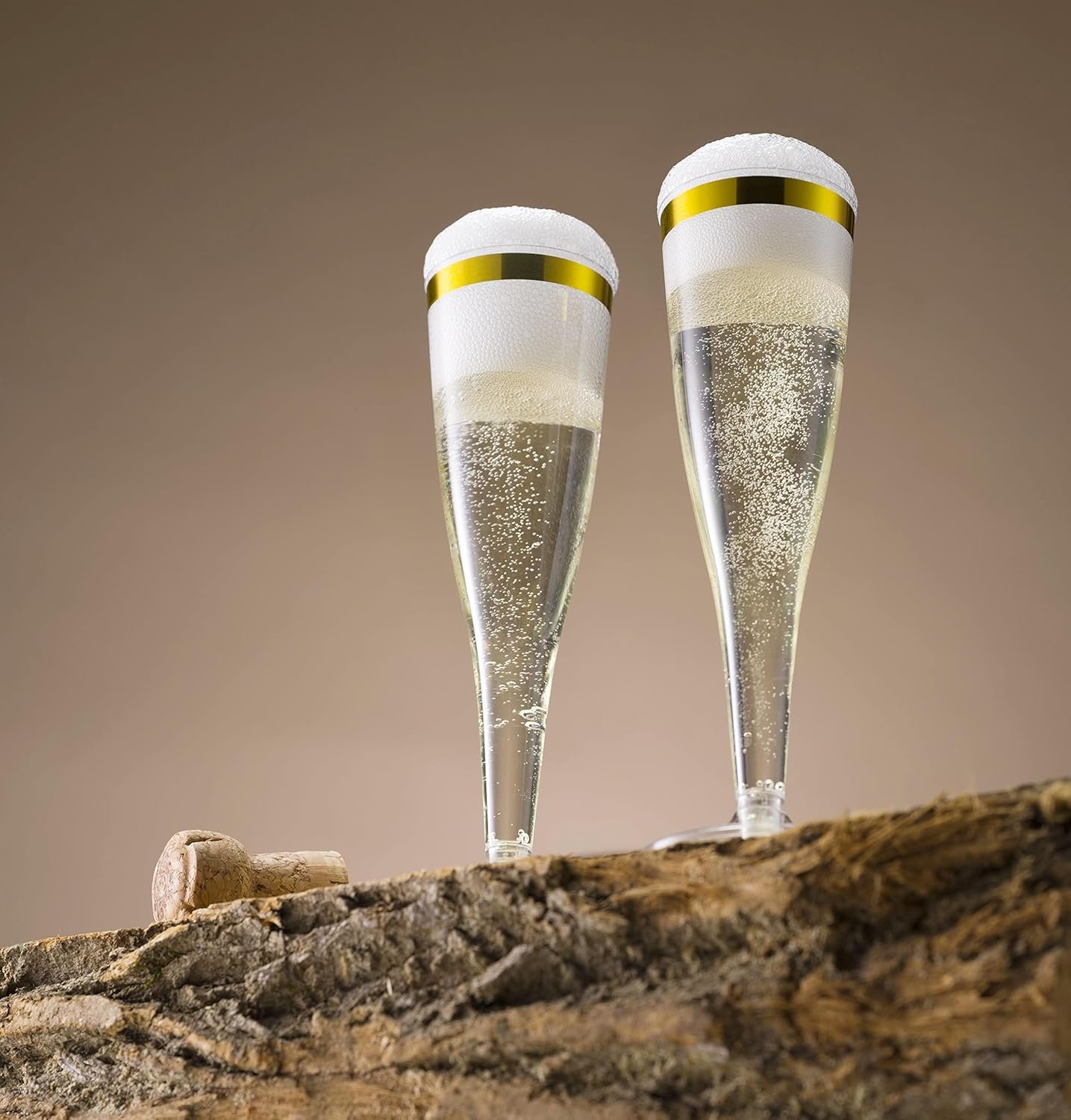 Wholesale 50 Pack Gold Rimmed Plastic Champagne Flutes 5 Oz Clear Plastic Toasting Glasses Fancy Disposable Wedding Party Cocktail Cups Supplier