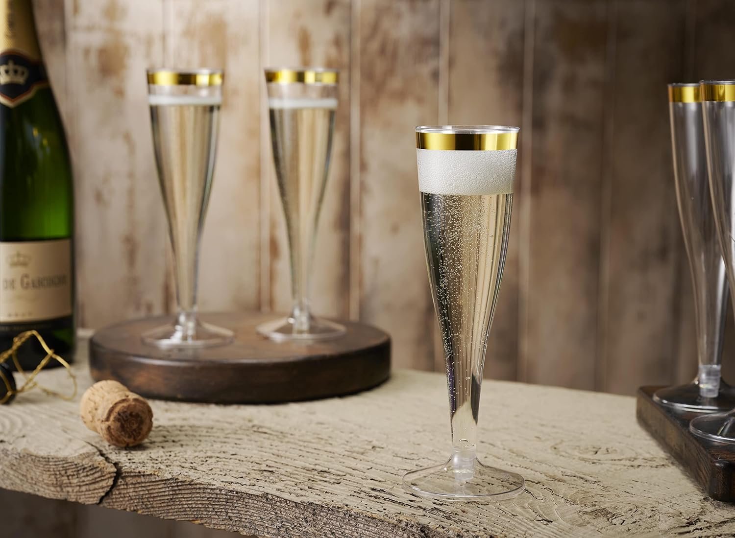 Wholesale 50 Pack Gold Rimmed Plastic Champagne Flutes 5 Oz Clear Plastic Toasting Glasses Fancy Disposable Wedding Party Cocktail Cups Supplier