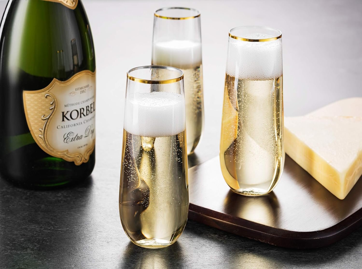 Wholesale 48 Pack 9 Oz Stemless Plastic Champagne Flutes Disposable Gold Rim Clear Toasting Glasses Shatterproof Recyclable BPA-Free Supplier Wholesale 48 Pack 9 Oz Stemless Plastic Champagne Flutes Disposable Gold Rim Clear Toasting Glasses Shatterproof Recyclable BPA-Free Supplier
