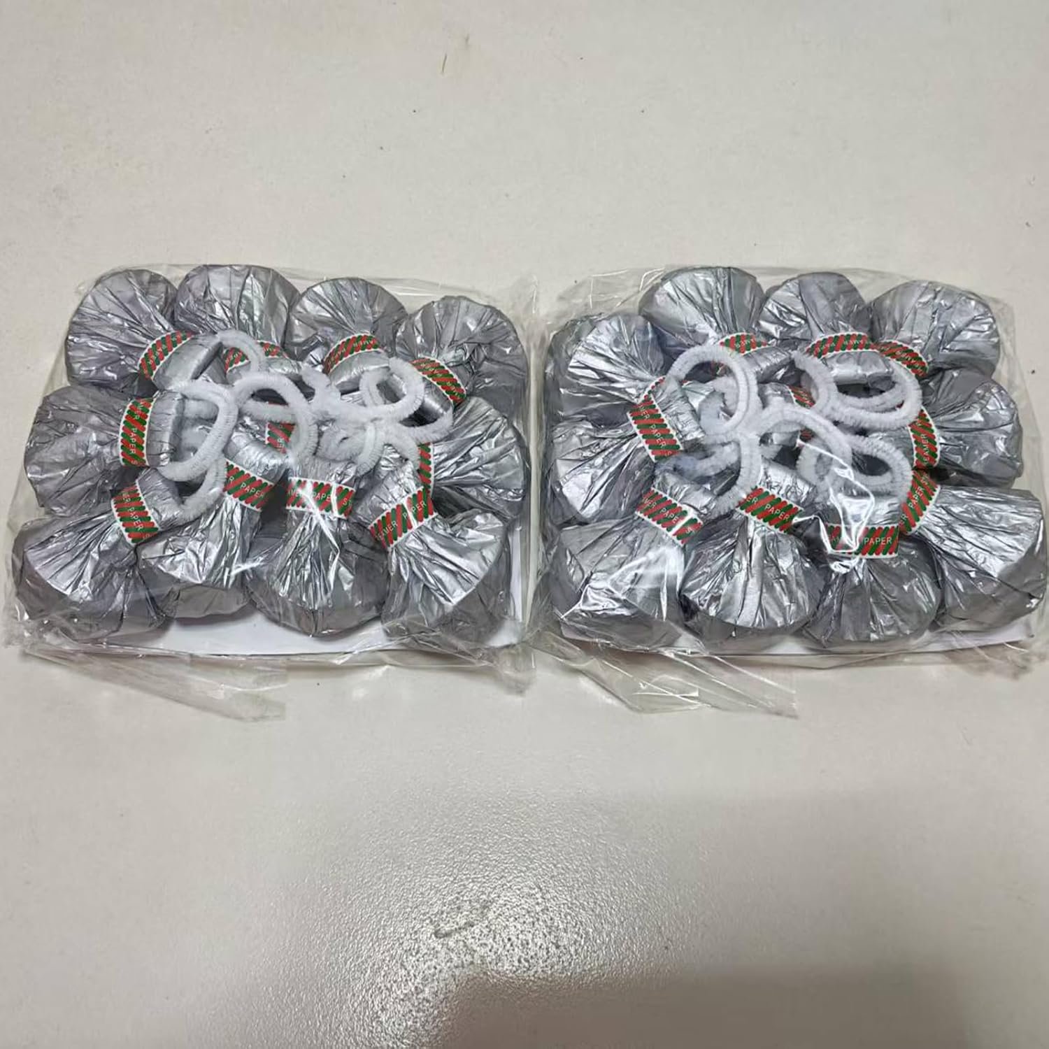 Wholesale 24-Pack Silver Hand Thrown Streamer Poppers Confetti No Mess Party Poppers for Weddings Birthdays Events Quiet Easy Cleanup Supplier Wholesale 24-Pack Silver Hand Thrown Streamer Poppers Confetti No Mess Party Poppers for Weddings Birthdays Events Quiet Easy Cleanup Supplier