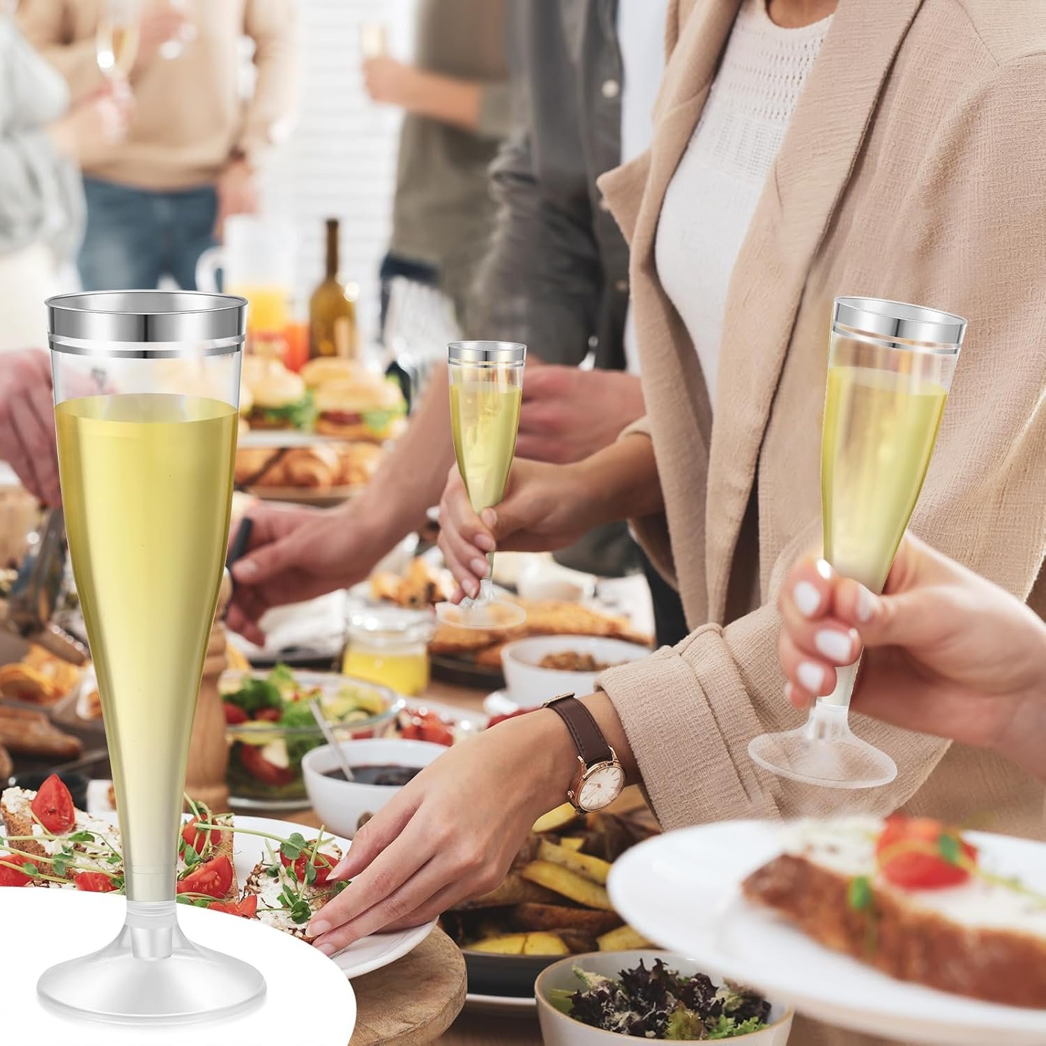 Wholesale 100 Pcs Silver Rim 4.5 oz Clear Plastic Champagne Flutes Disposable Toasting Glasses Mimosa Cocktail Cups for Weddings Birthdays Parties Supplier