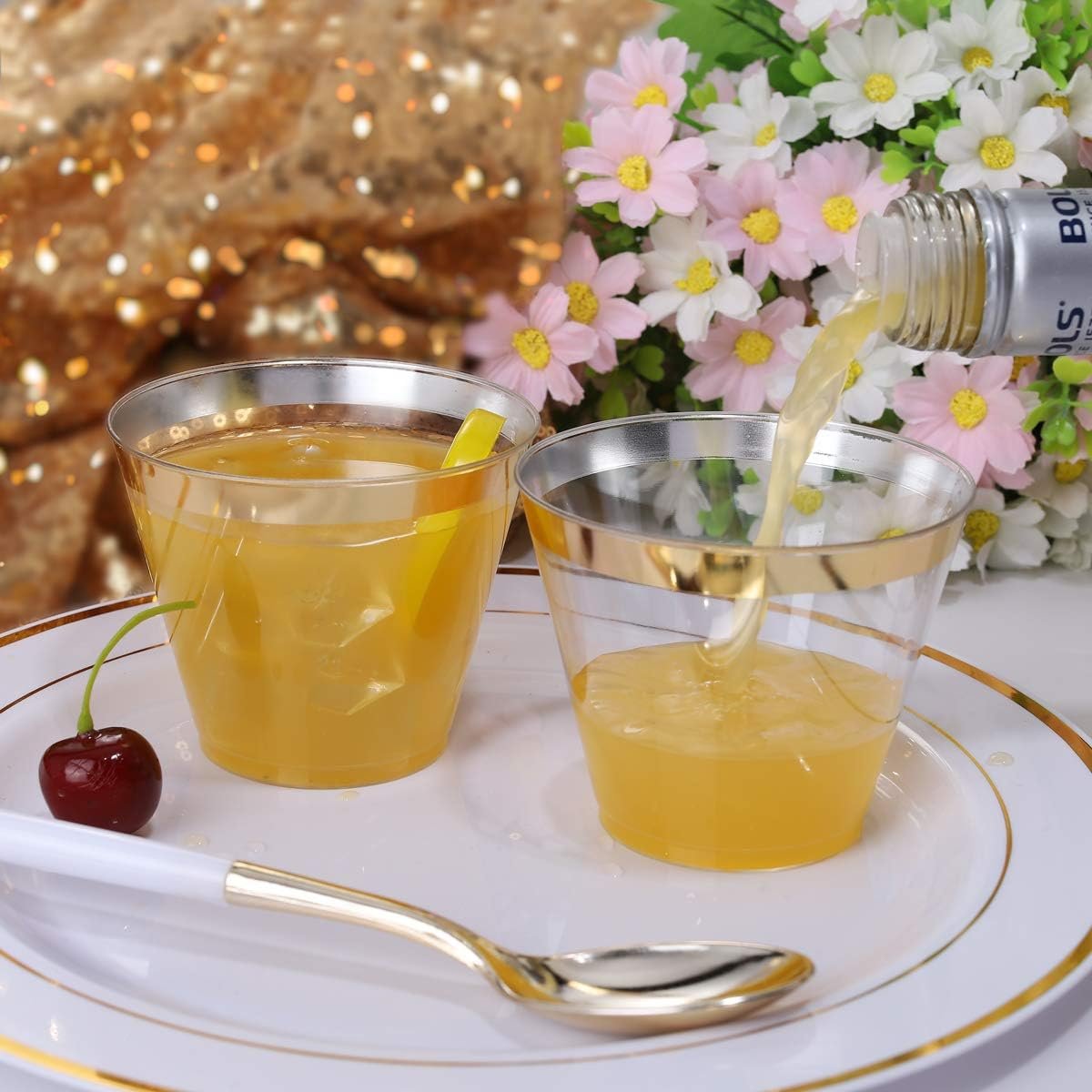 Wholesale 200 Pack 9 Oz Gold Rimmed Clear Plastic Cups Elegant Disposable Wine Glasses Fancy Party Tumblers Cocktail Drinking Glasses for Weddings Supplier
