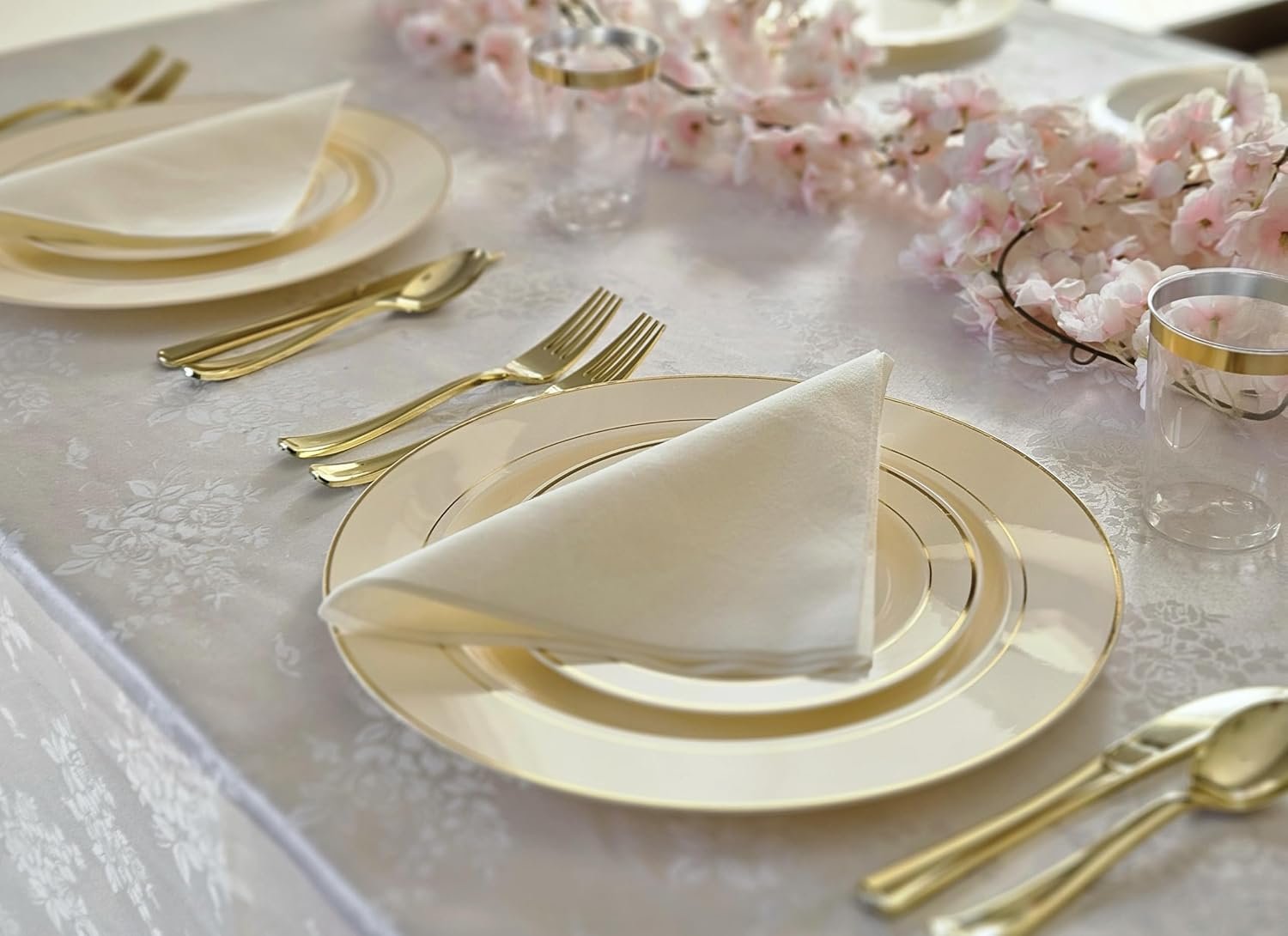 Wholesale 80 Plates Pack (40 Guests) Heavyweight Premium Disposable Plastic Plates Set for Wedding Party - 40 x 10.5'' Dinner + 40 x 7.5'' Salad/Dessert Ivory & Gold Rim Supplier Wholesale 80 Plates Pack (40 Guests) Heavyweight Premium Disposable Plastic Plates Set for Wedding Party - 40 x 10.5'' Dinner + 40 x 7.5'' Salad/Dessert Ivory & Gold Rim Supplier