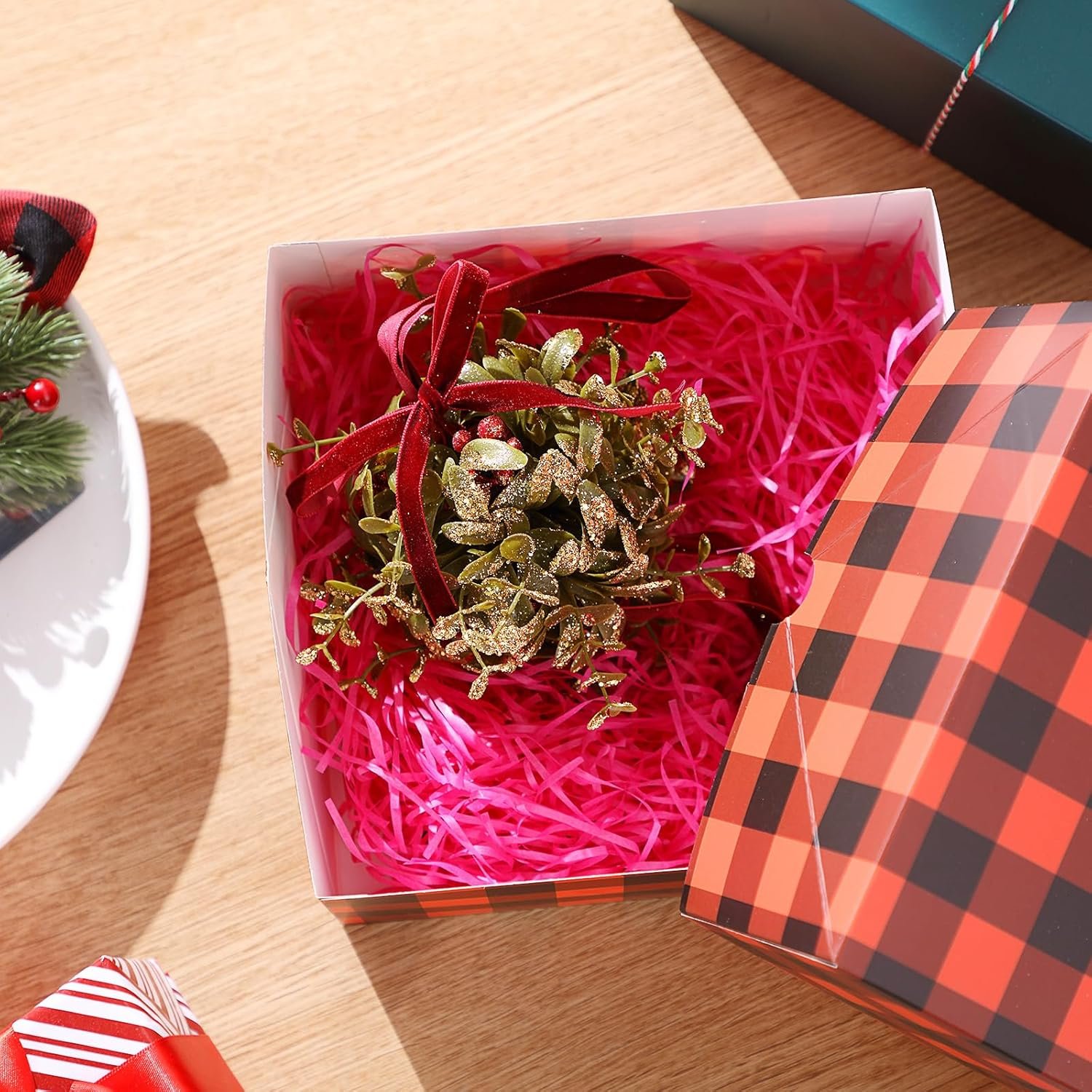 Wholesale 2 Pcs 5 Inch Valentines Day Mistletoe Glitter Kissing Ball Jingle Bell Ornament with Bow and Red Berry Artificial Hanging Decor for Doorway Ceiling Light Supplier Wholesale 2 Pcs 5 Inch Valentines Day Mistletoe Glitter Kissing Ball Jingle Bell Ornament with Bow and Red Berry Artificial Hanging Decor for Doorway Ceiling Light Supplier