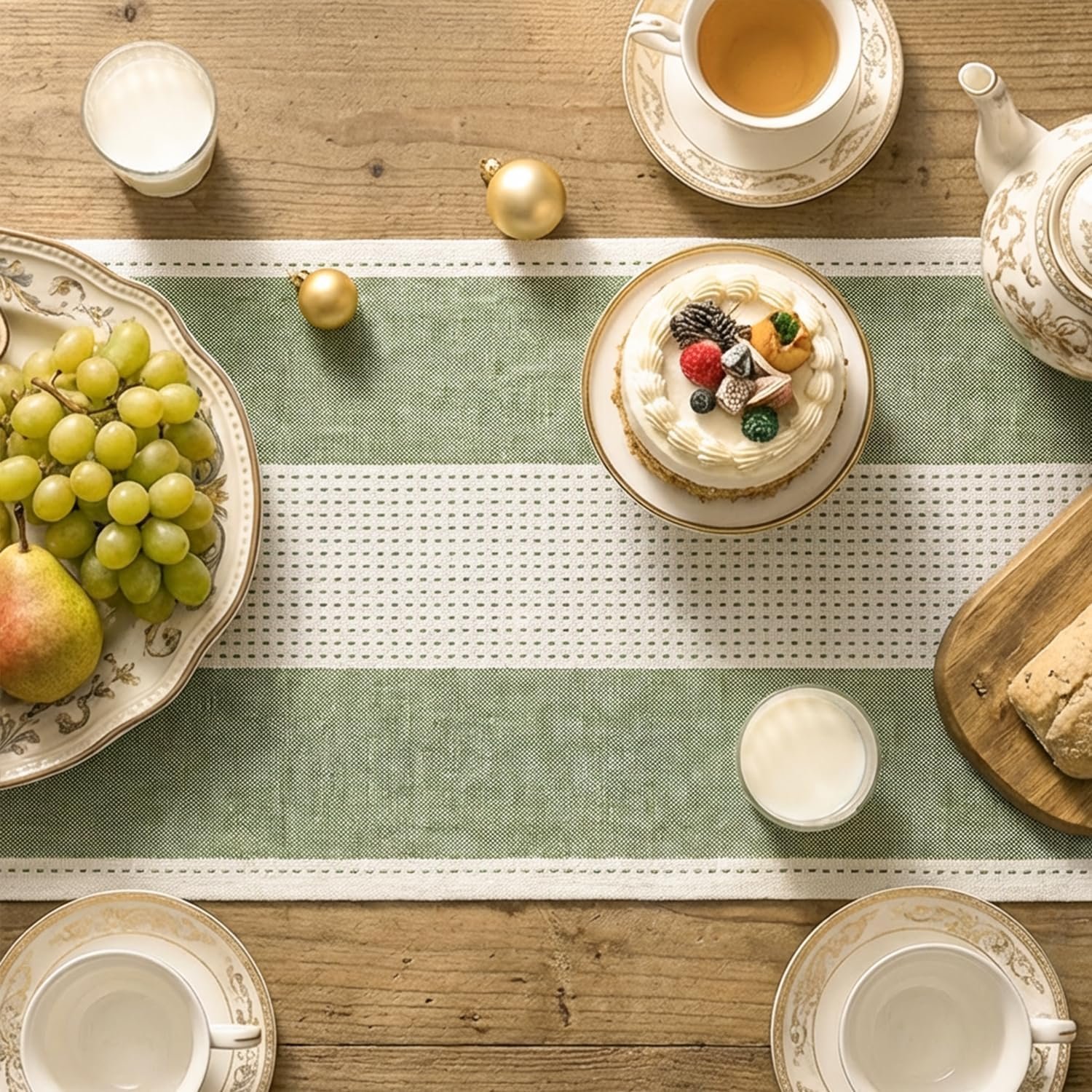 Wholesale 13x72 Inch Sage Green Farmhouse Rustic Table Runner Seasonal Fabric Kitchen Dining Holiday Wedding Decor for Home Party Indoor Supplier Wholesale 13x72 Inch Sage Green Farmhouse Rustic Table Runner Seasonal Fabric Kitchen Dining Holiday Wedding Decor for Home Party Indoor Supplier