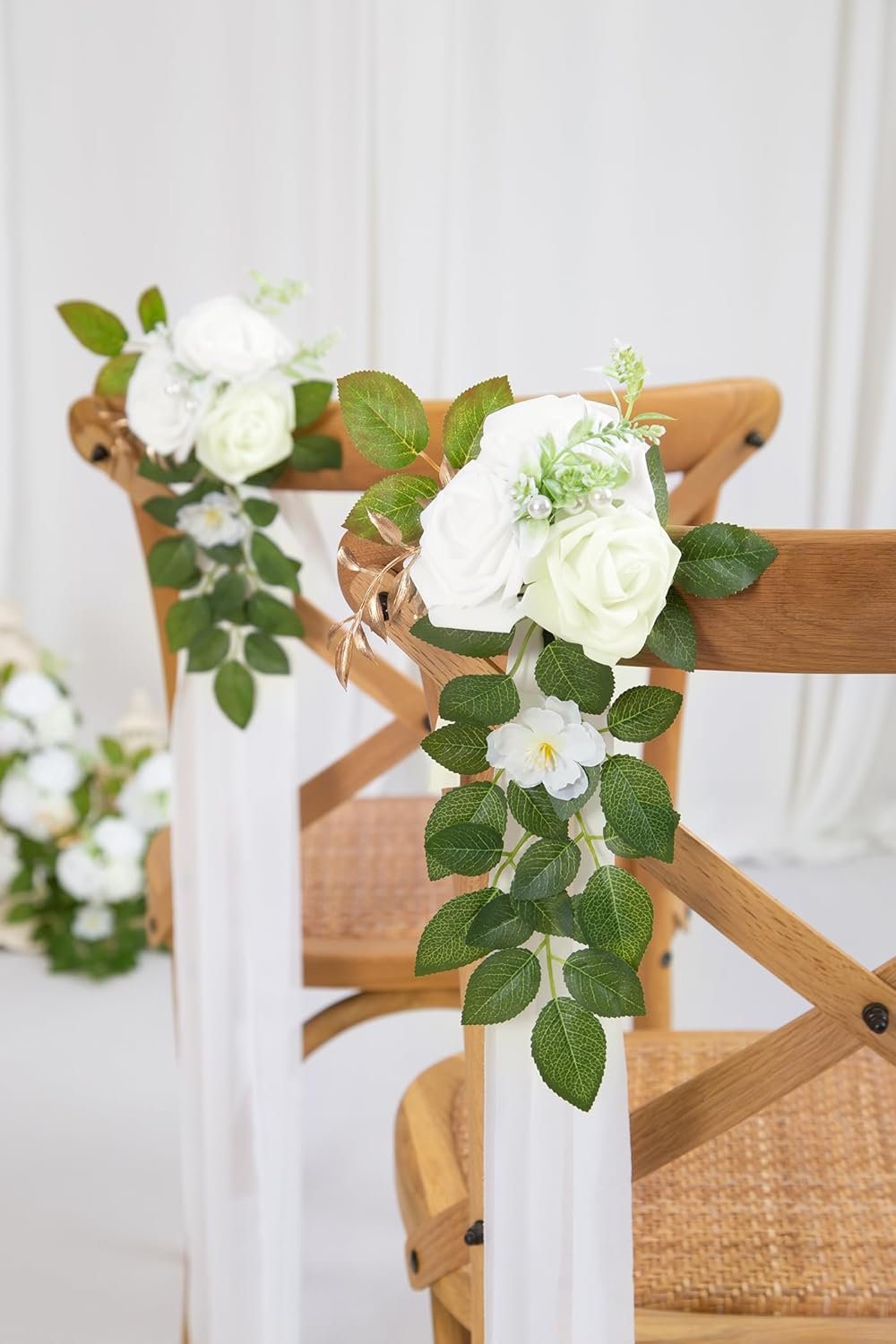 Wholesale 10 White Wedding Aisle Flowers Chair Decorations Church Pew Decor Supplier