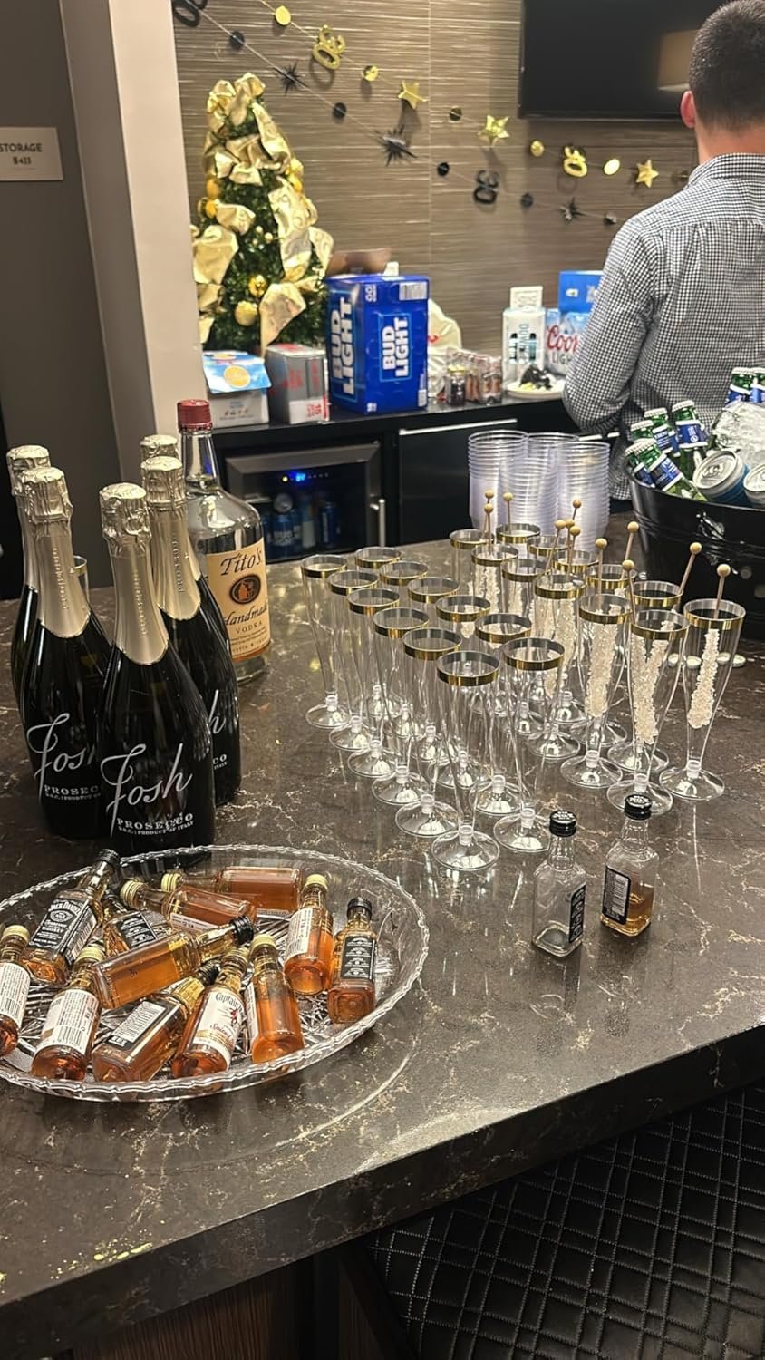 Wholesale 100 Pack 4.5 Oz Plastic Champagne Flutes Gold Rim Disposable Clear Toasting Glasses for Wedding Party Birthday Bridal Shower Bulk Recyclable Supplier Wholesale 100 Pack 4.5 Oz Plastic Champagne Flutes Gold Rim Disposable Clear Toasting Glasses for Wedding Party Birthday Bridal Shower Bulk Recyclable Supplier